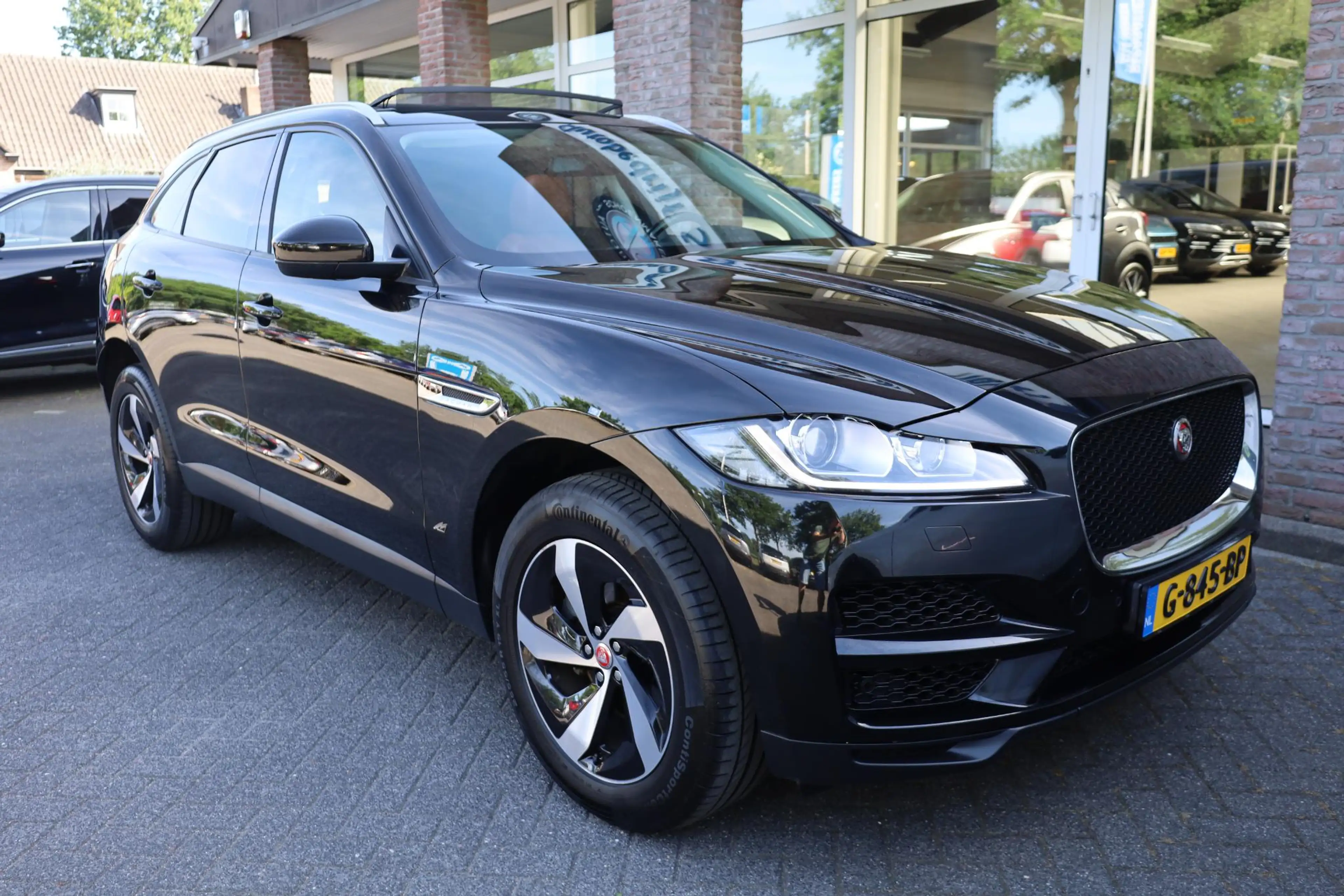 Jaguar F-Pace 2.0 Prestige AWD 25t LEER TREKHAAK-AFN PANO CAMERA — photo 4