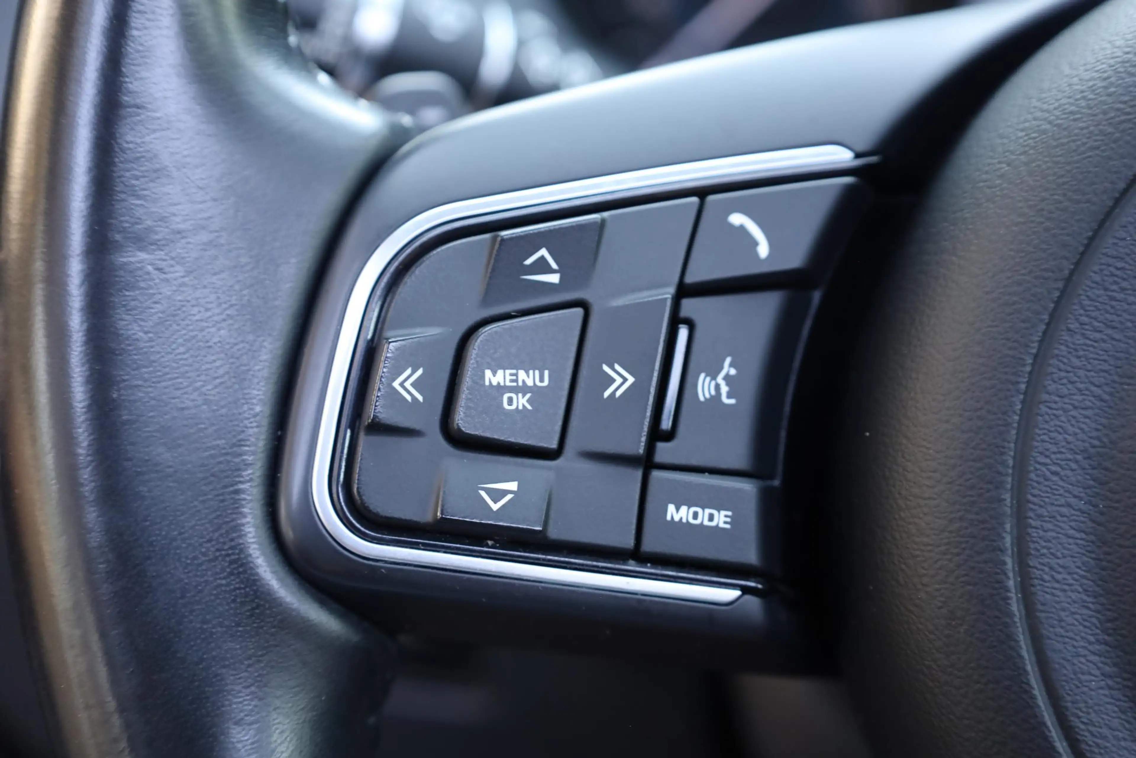 Jaguar F-Pace 2.0 Prestige AWD 25t LEER TREKHAAK-AFN PANO CAMERA — photo 15