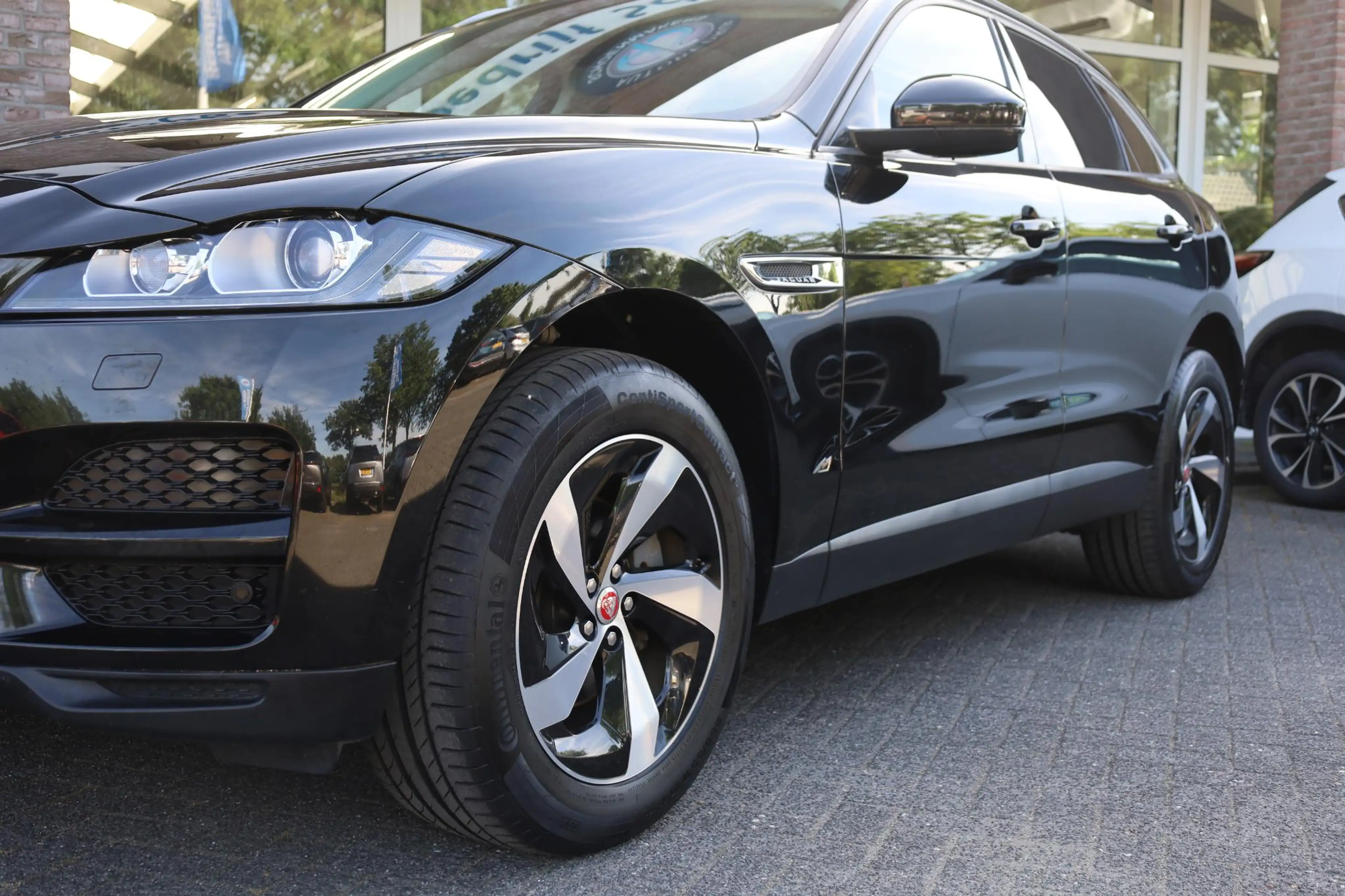 Jaguar F-Pace 2.0 Prestige AWD 25t LEER TREKHAAK-AFN PANO CAMERA — photo 38