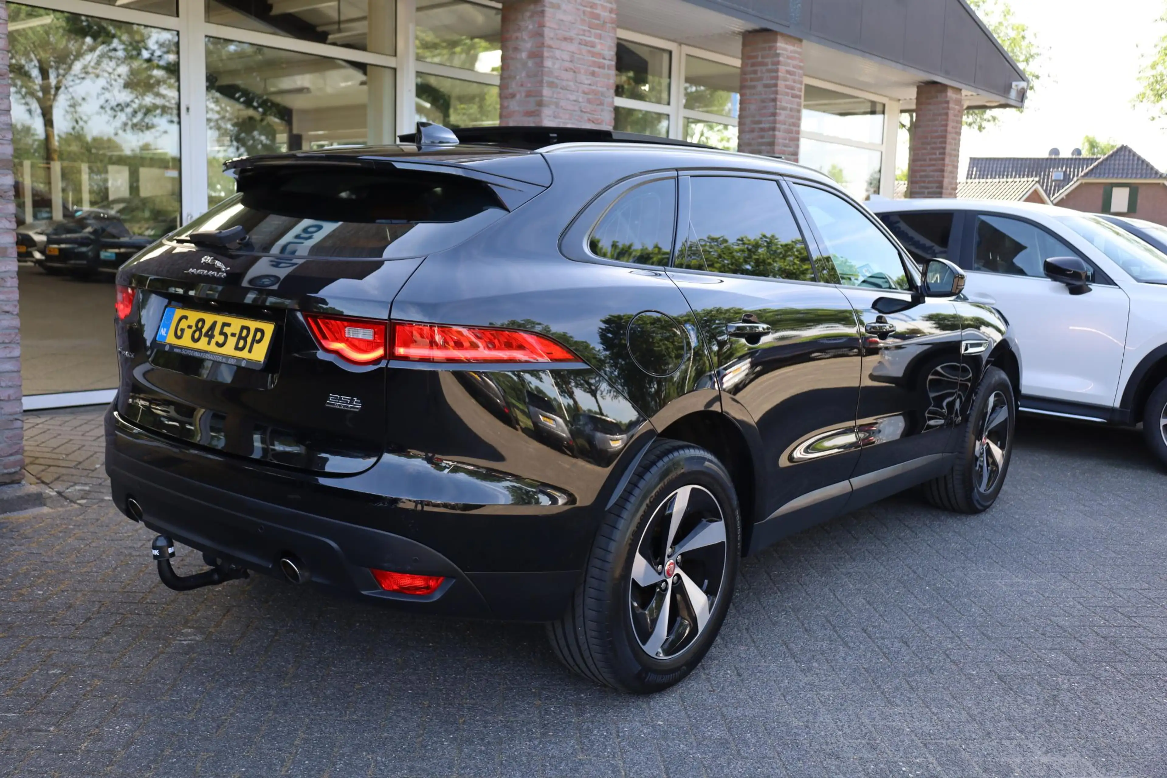 Jaguar F-Pace 2.0 Prestige AWD 25t LEER TREKHAAK-AFN PANO CAMERA — photo 2