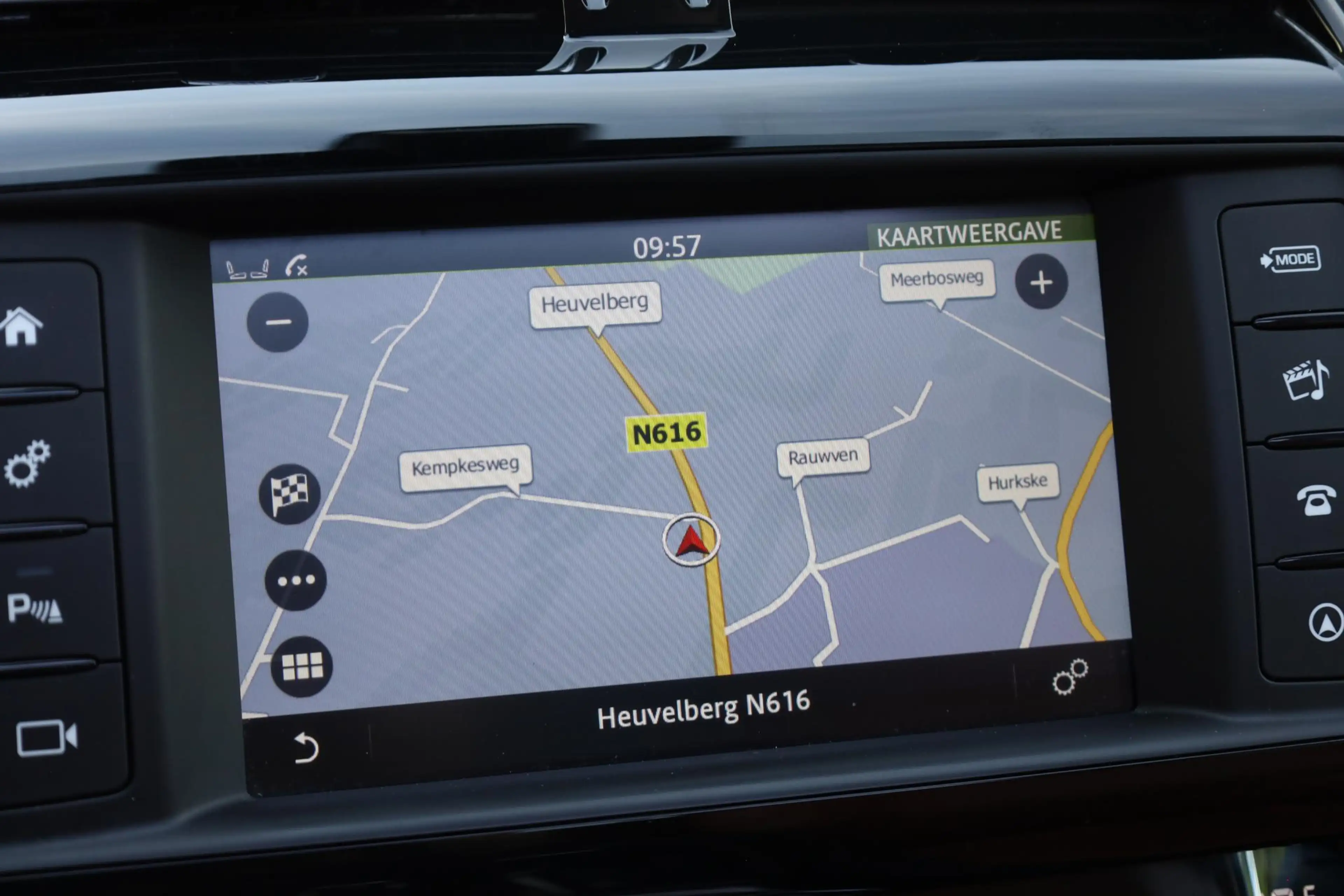 Jaguar F-Pace 2.0 Prestige AWD 25t LEER TREKHAAK-AFN PANO CAMERA — photo 9
