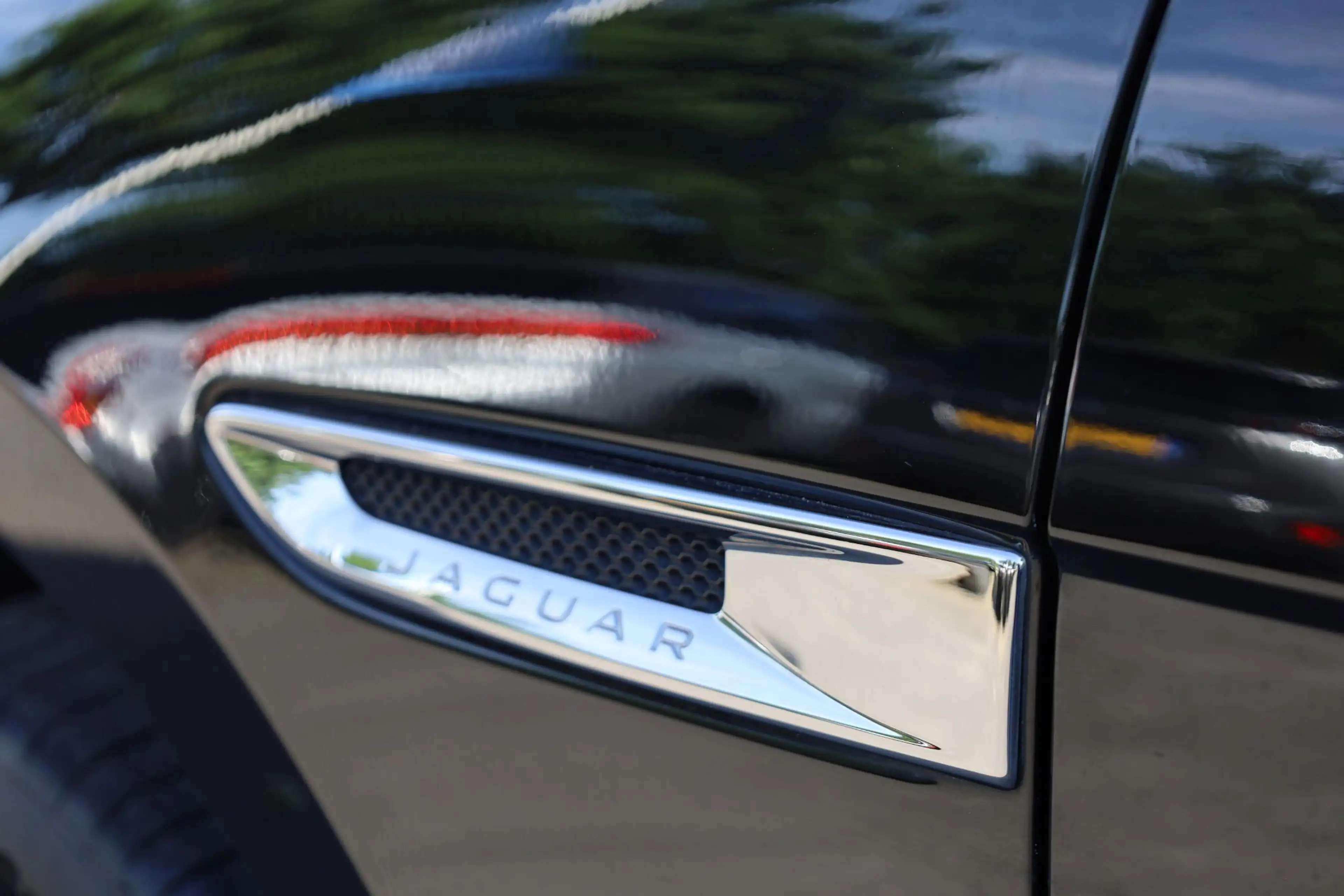Jaguar F-Pace 2.0 Prestige AWD 25t LEER TREKHAAK-AFN PANO CAMERA — photo 37