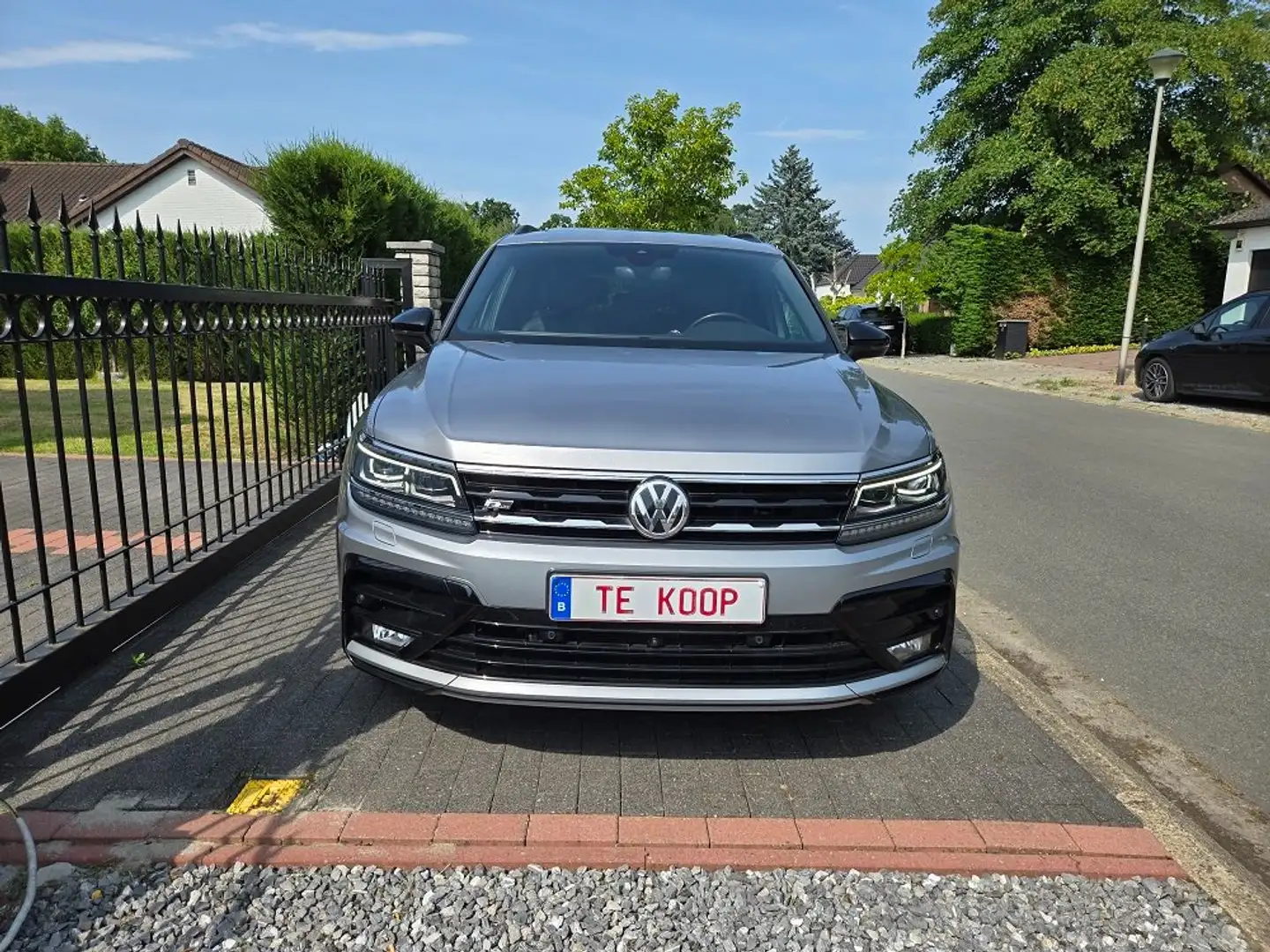 Volkswagen Tiguan Allspace 1.5 TSI R-Line 7pl. OPF DSG Gris - 2