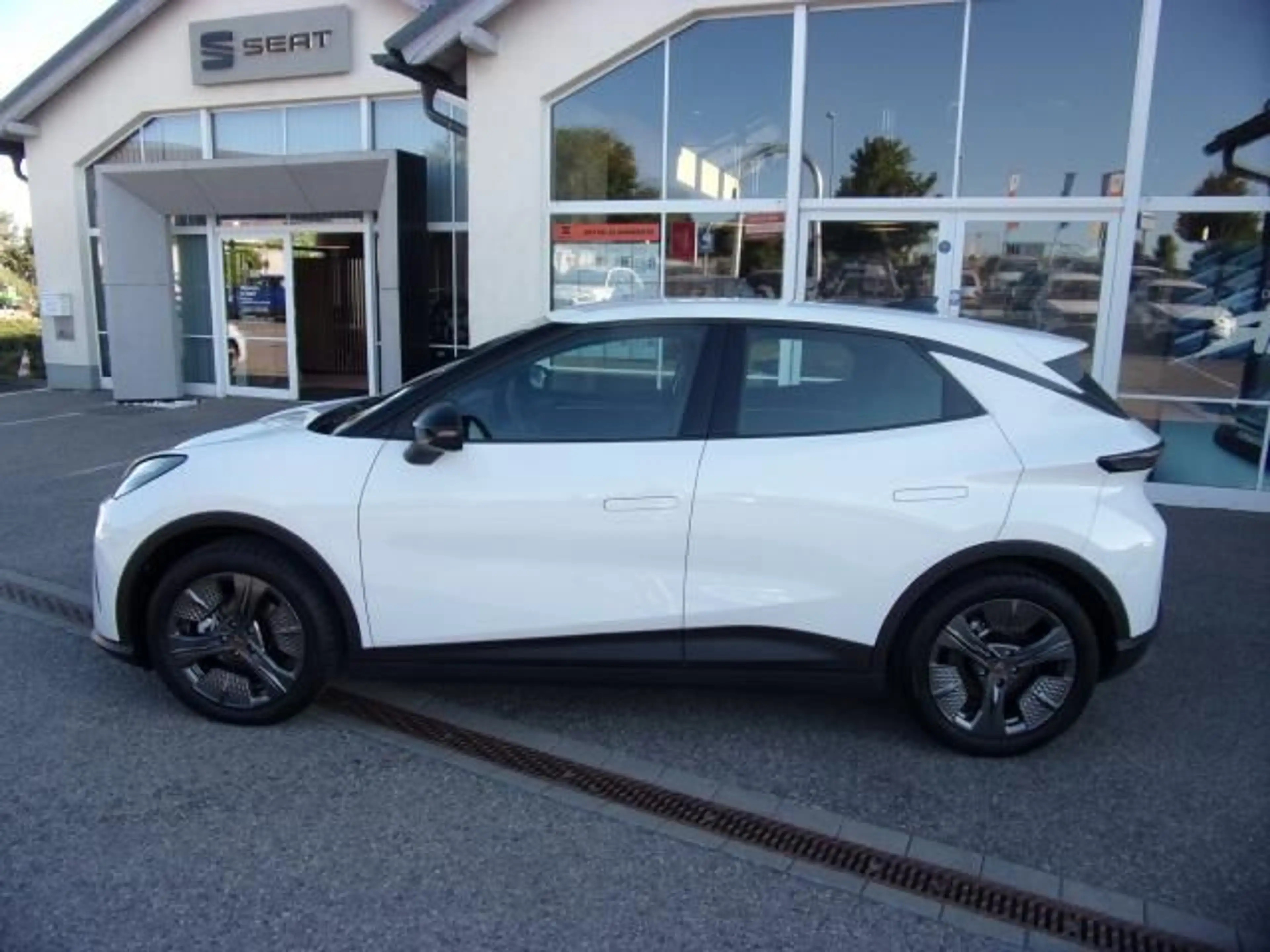 CUPRA Raval RAVAL ENDURANCE EDITION DYNAMIC 155 KW  52 KWH — photo 2