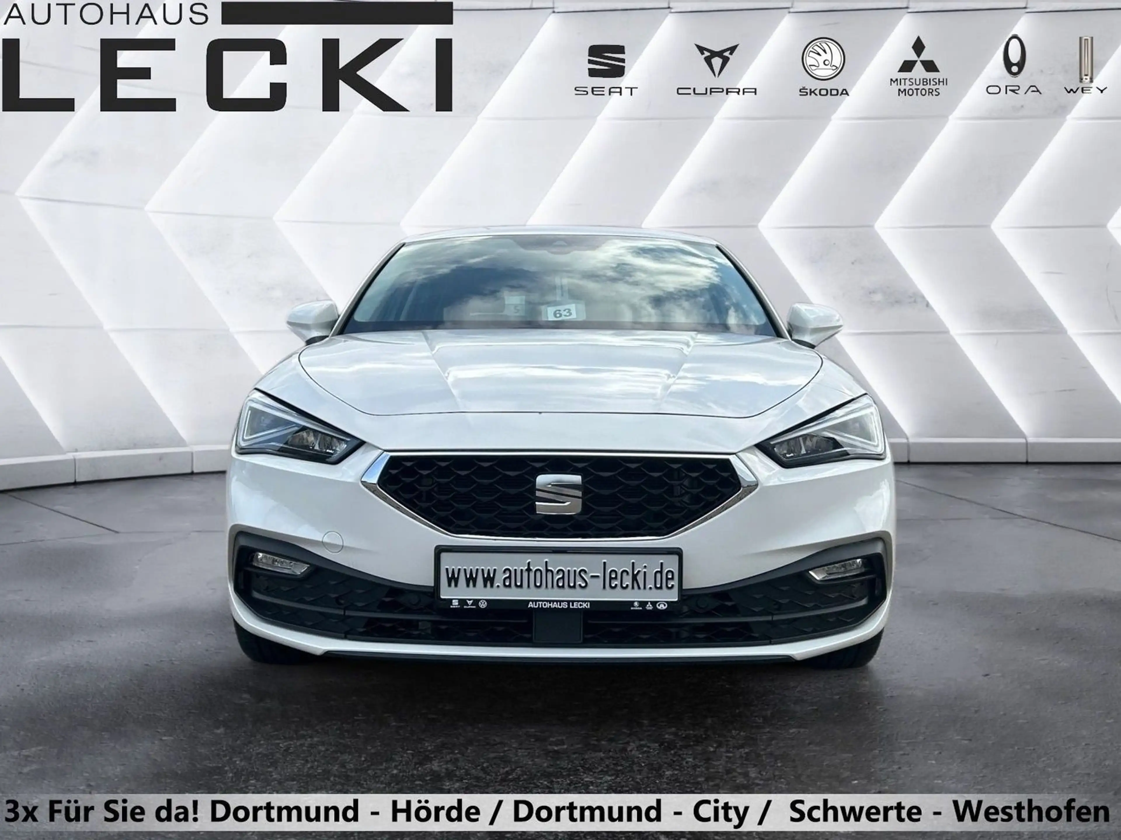 SEAT Leon Style 1.0 eTSI DSG NAVI*KAMERA*PDC*KESSY*LED* — photo 8