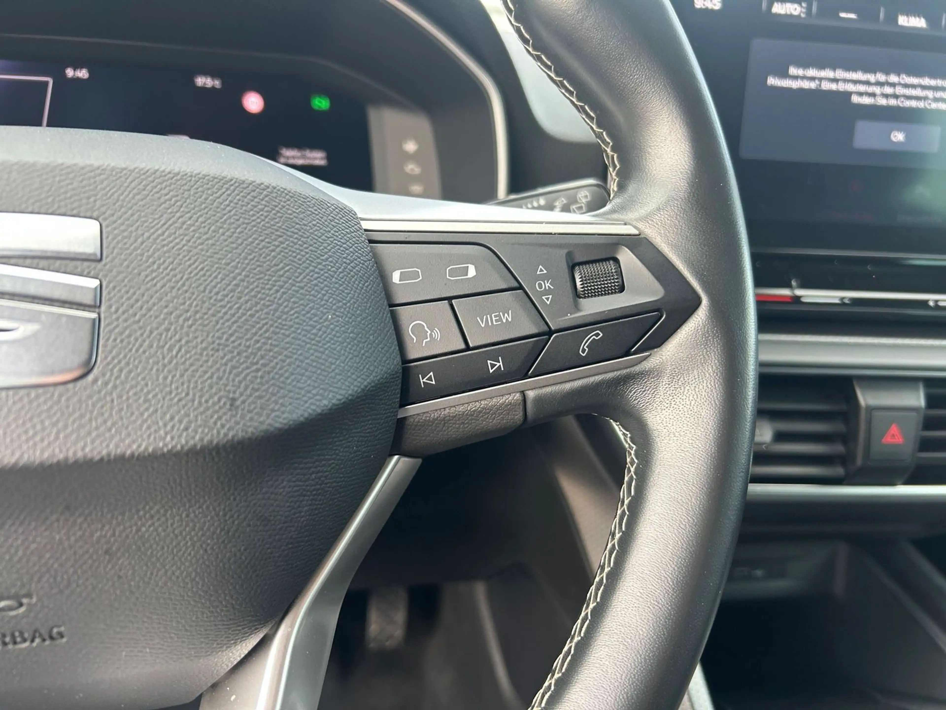 SEAT Leon Style 1.0 eTSI DSG NAVI*KAMERA*PDC*KESSY*LED* — photo 12