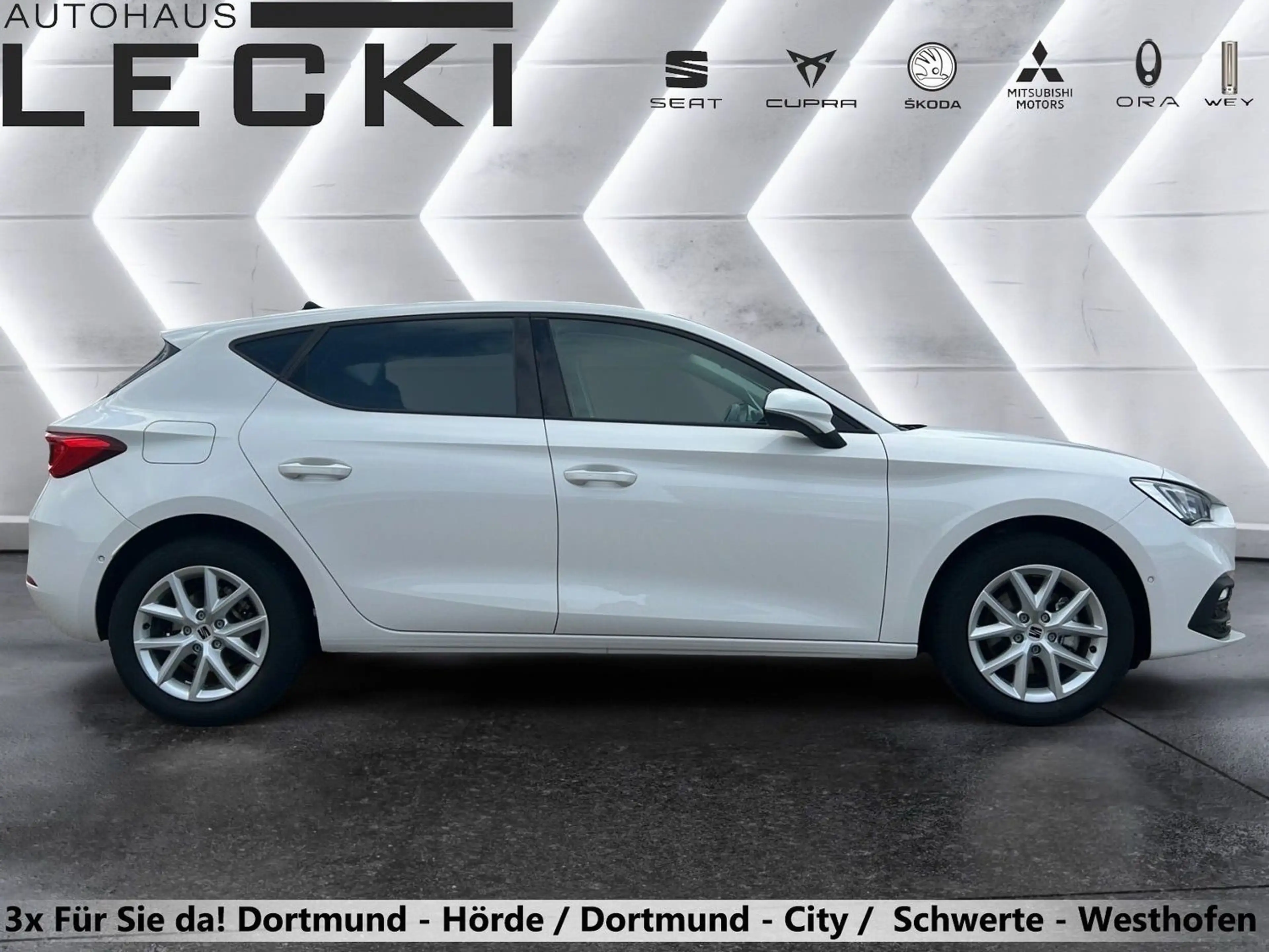SEAT Leon Style 1.0 eTSI DSG NAVI*KAMERA*PDC*KESSY*LED* — photo 2