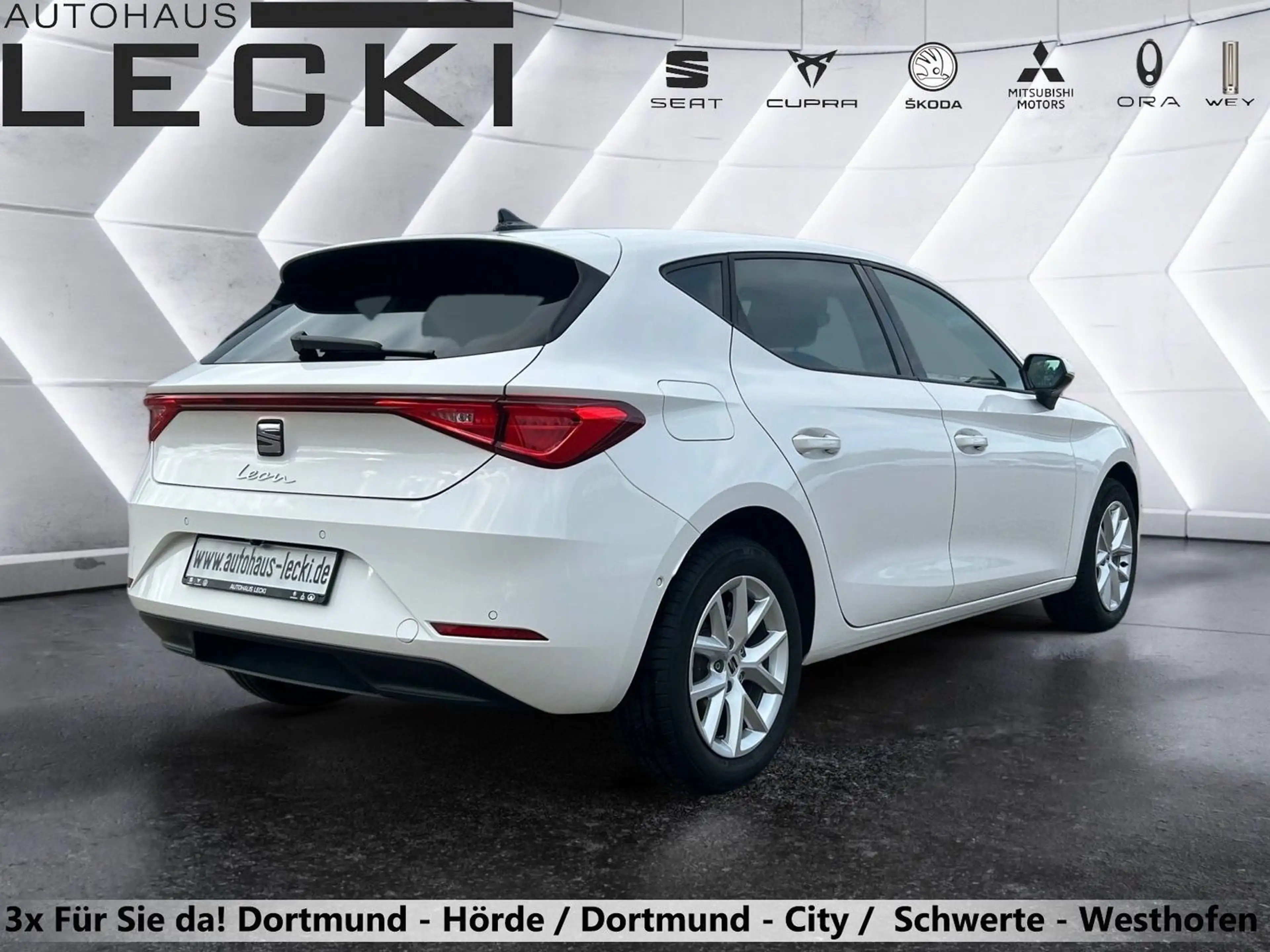 SEAT Leon Style 1.0 eTSI DSG NAVI*KAMERA*PDC*KESSY*LED* — photo 3