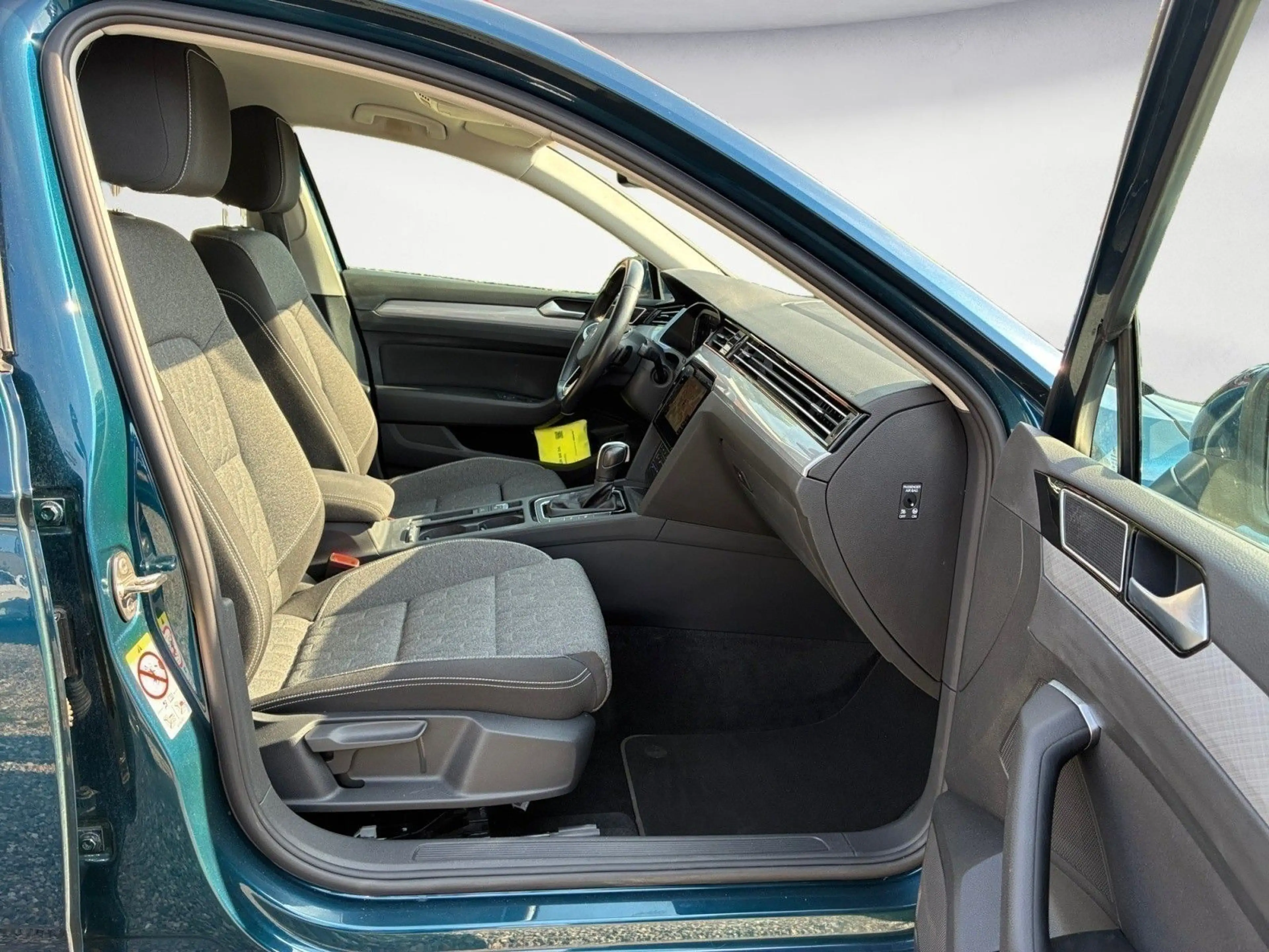 Volkswagen Passat Variant 2.0 TDI AHK*MASSAGE*NAVI*PDC*SHZ* — photo 8
