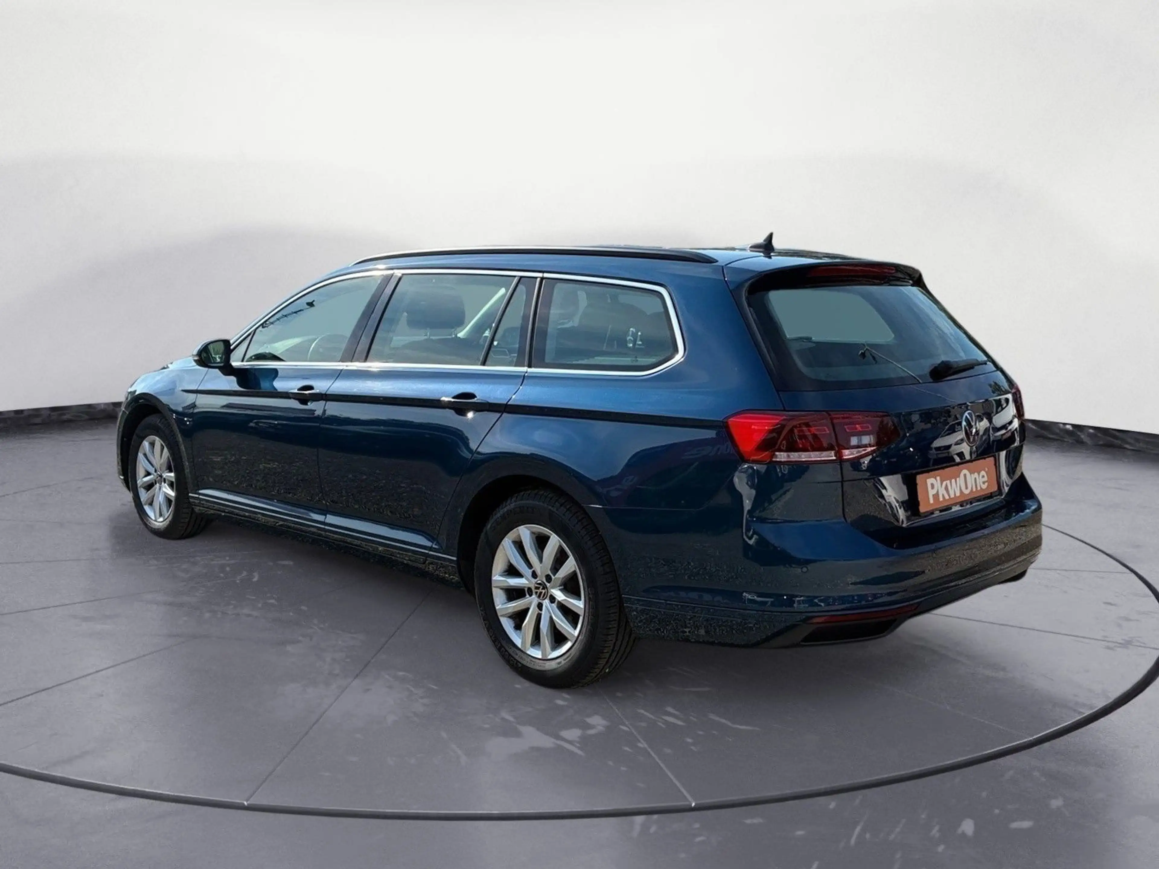 Volkswagen Passat Variant 2.0 TDI AHK*MASSAGE*NAVI*PDC*SHZ* — photo 3