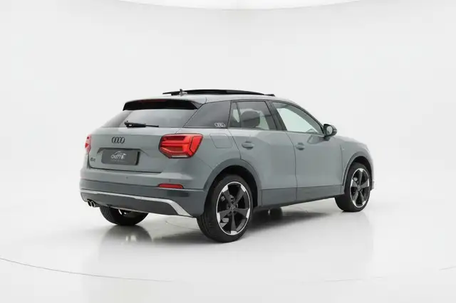 Audi Q2 view 5