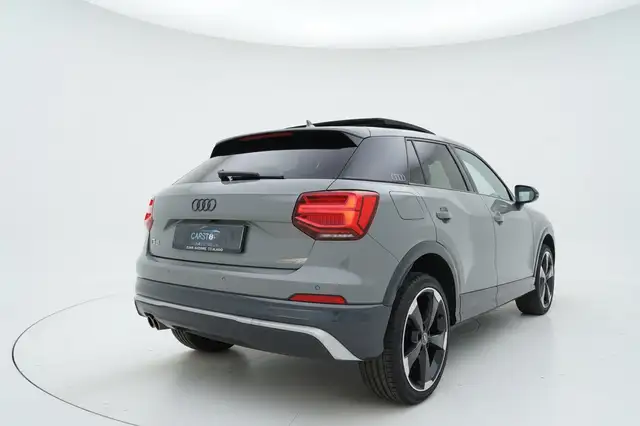 Audi Q2 view 7