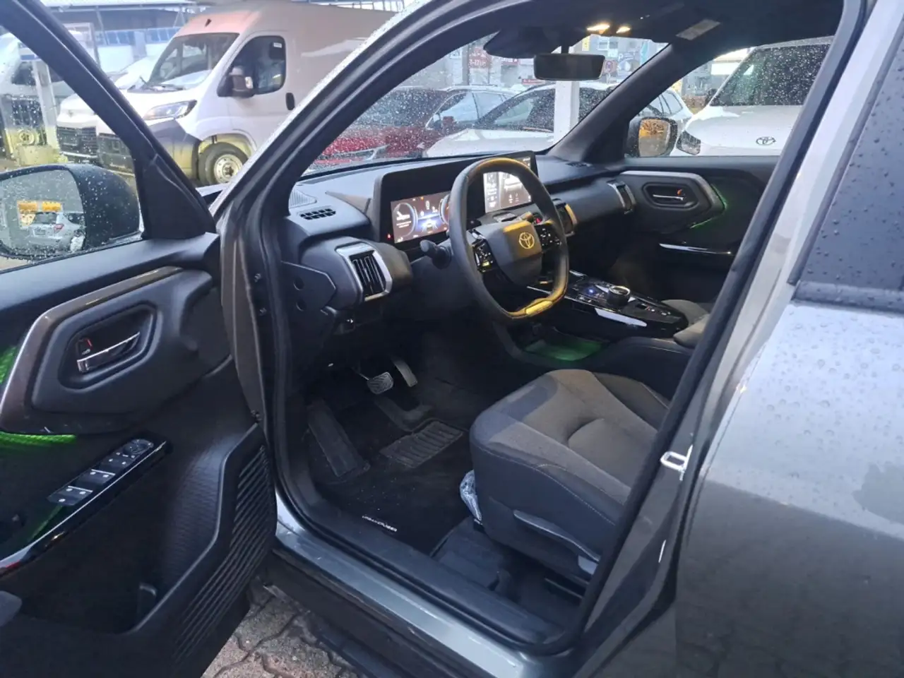 Toyota Urban Cruiser Teamplayer, Android Auto, Rückfahrkamera,Sitzheizu 9