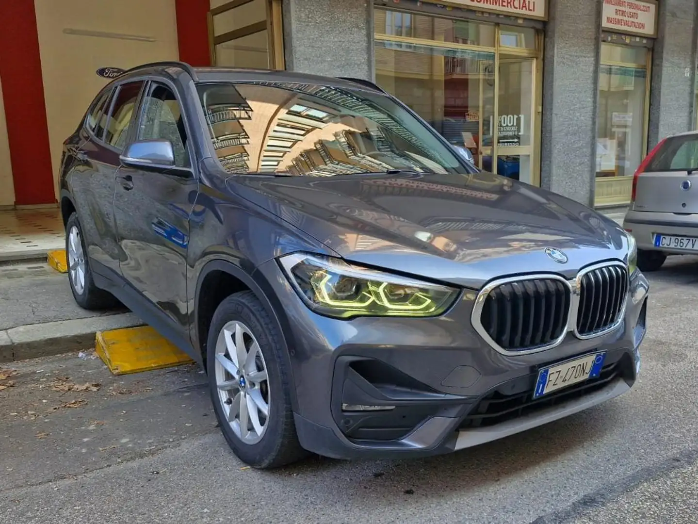BMW X1 X1 F48 2019 xdrive18d Business Advantage auto Gris - 1