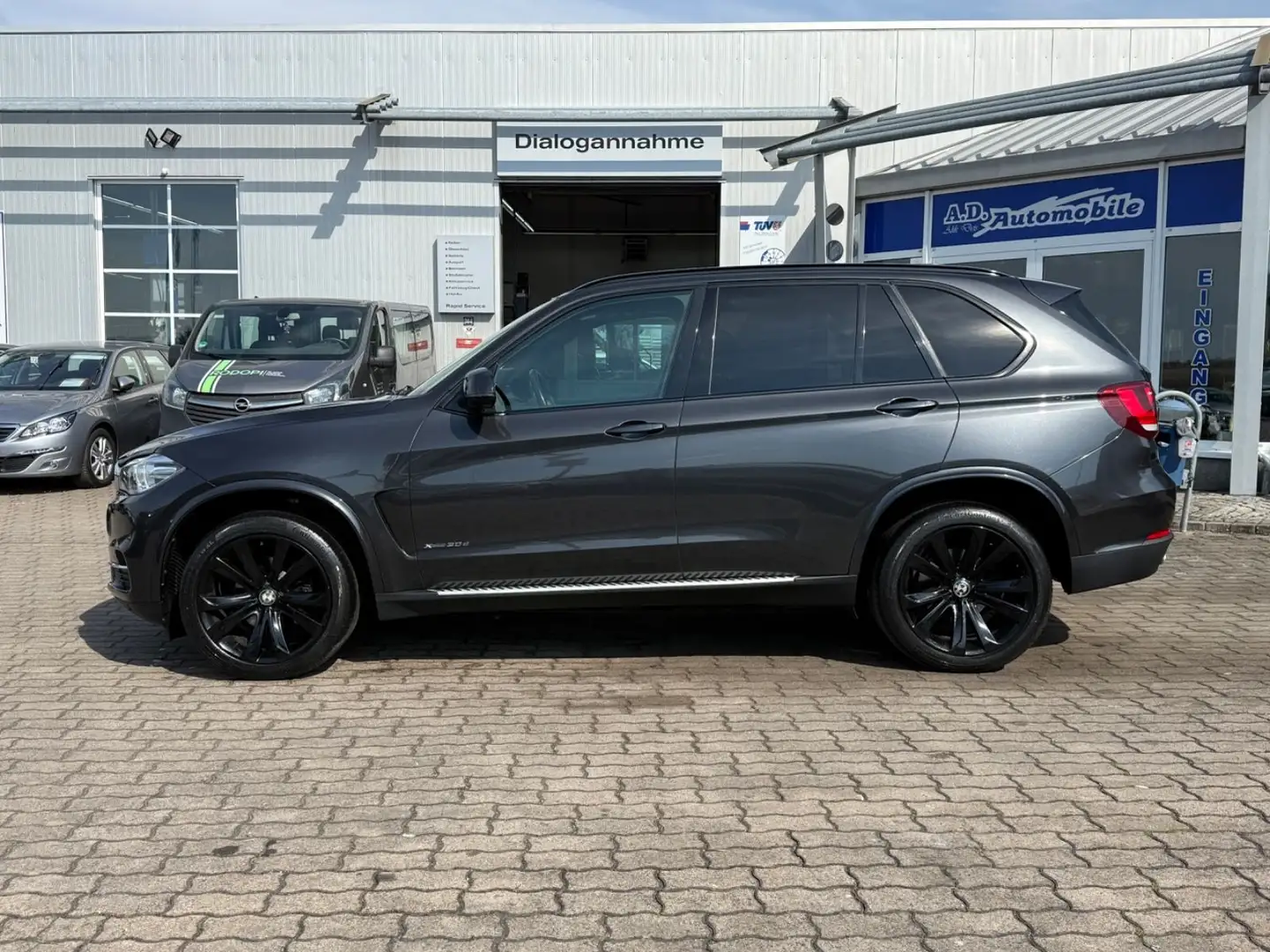 BMW X5 xDrive 30 d/Pano/Navi/Kamera Head-Up Display Grau - 2