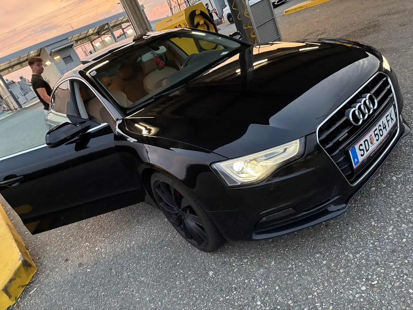 Audi A5 SB 2,0 TDI quattro DPF Schwarz - 2