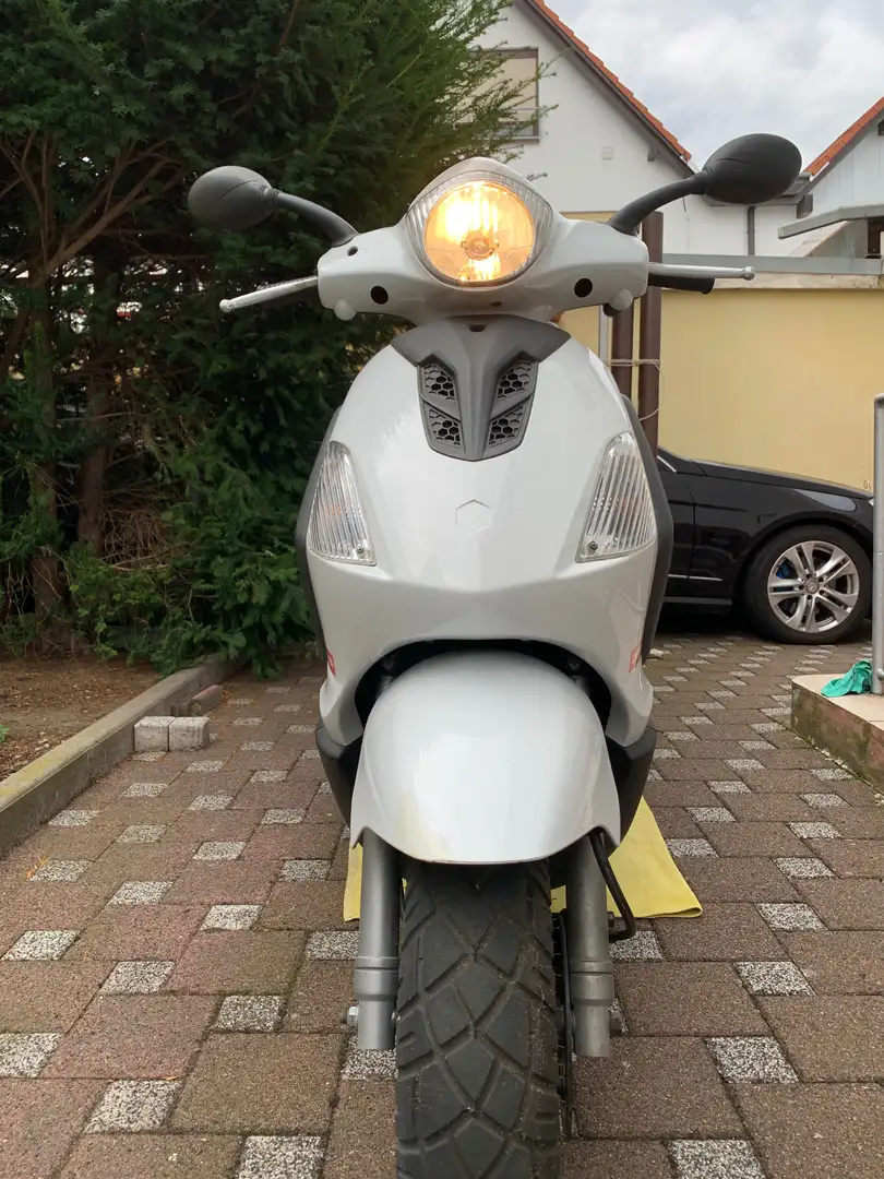 Derbi Boulevard 125 4T Alb - 2