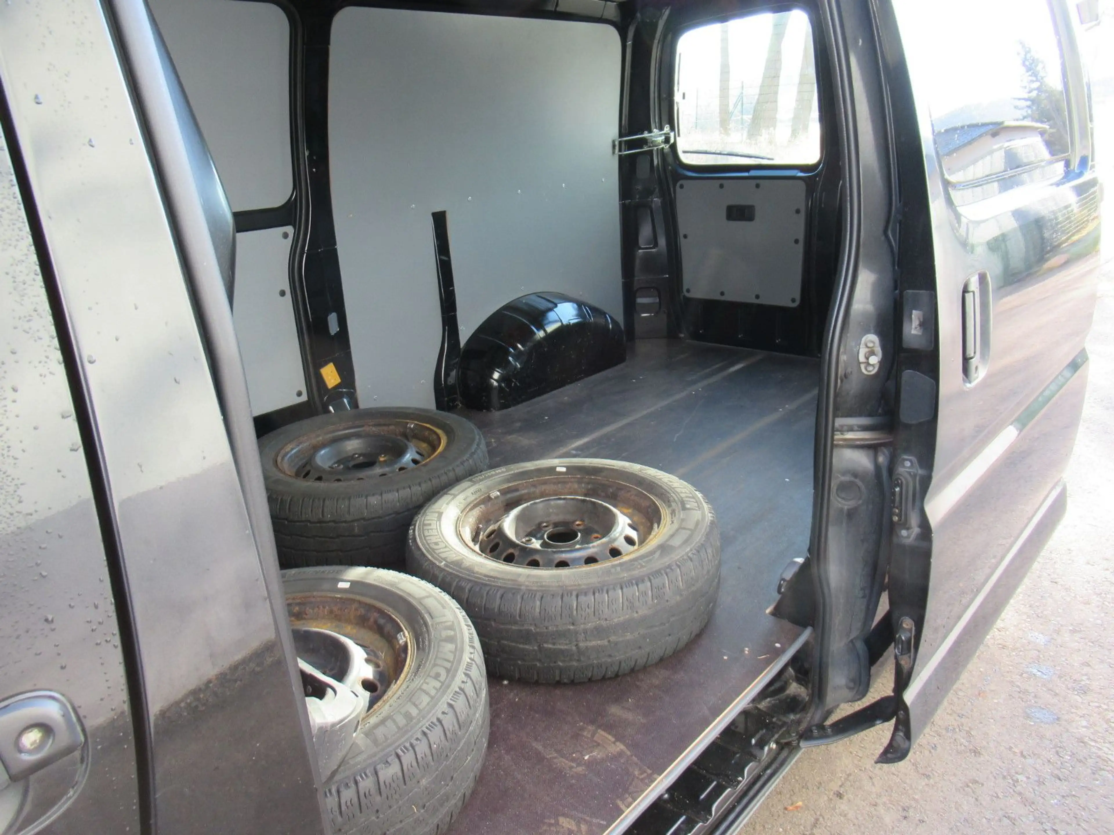 Toyota Hiace Camper 2.5 D4-D lang/2.Hd/Autom./Klima/SHZ — photo 14