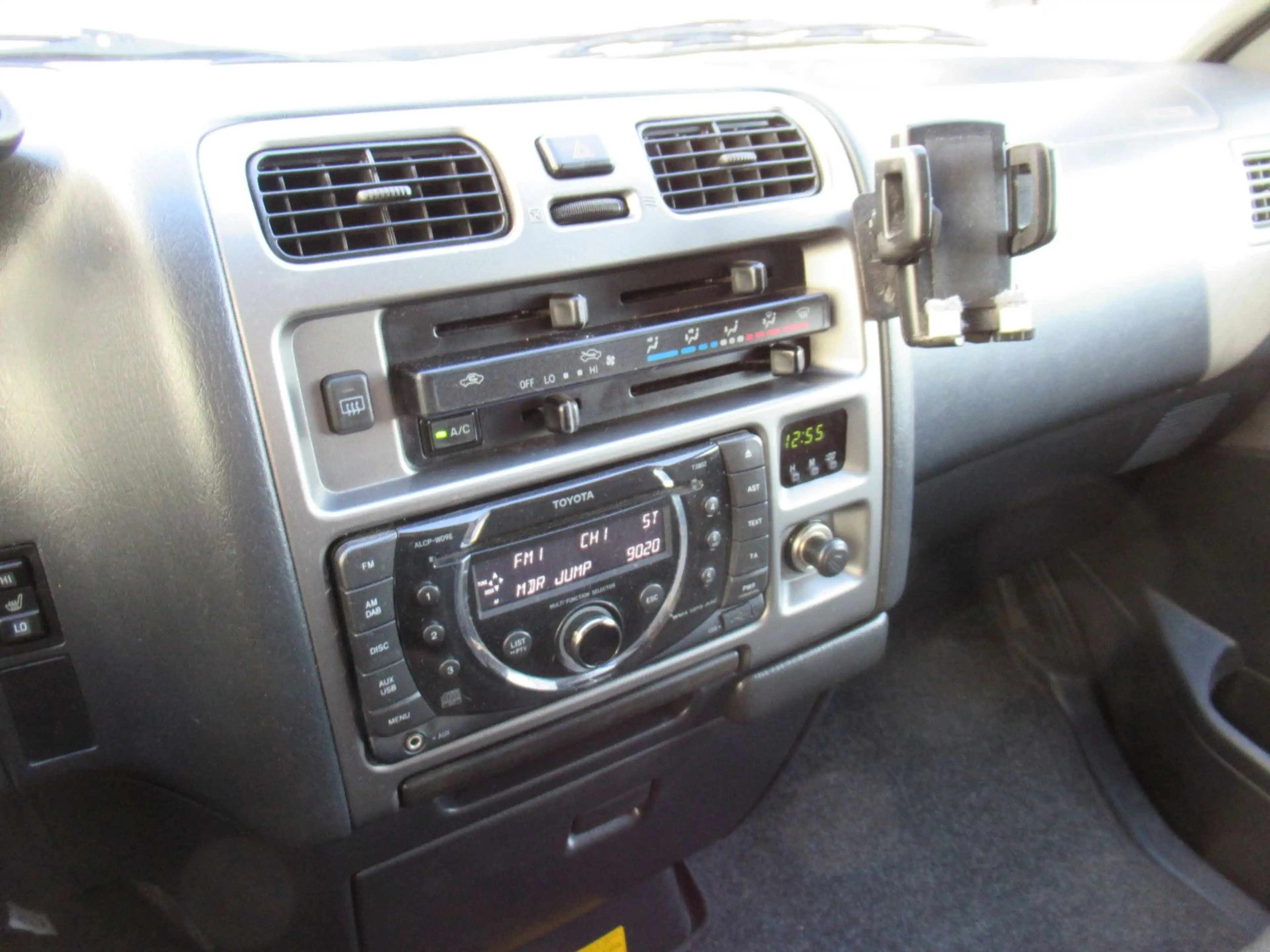 Toyota Hiace Camper 2.5 D4-D lang/2.Hd/Autom./Klima/SHZ — photo 22