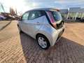 Toyota Aygo 1.0 x-play touch Kam.+LM+Kamera+ZV mit FB Silber - thumbnail 4