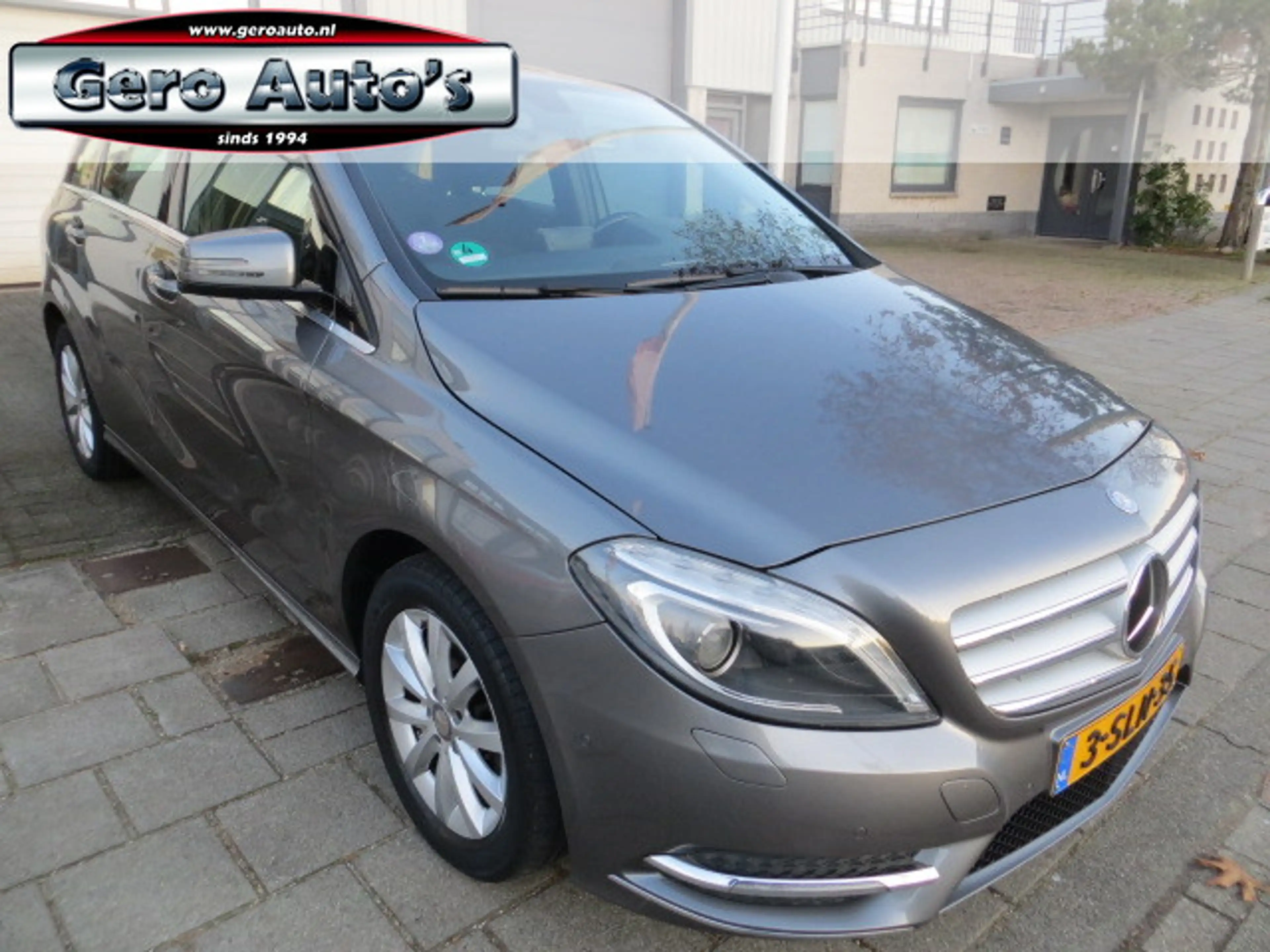 Mercedes-Benz B 180 Ambition nl-auto bi-xenon ,cruise control pdc led — photo 5