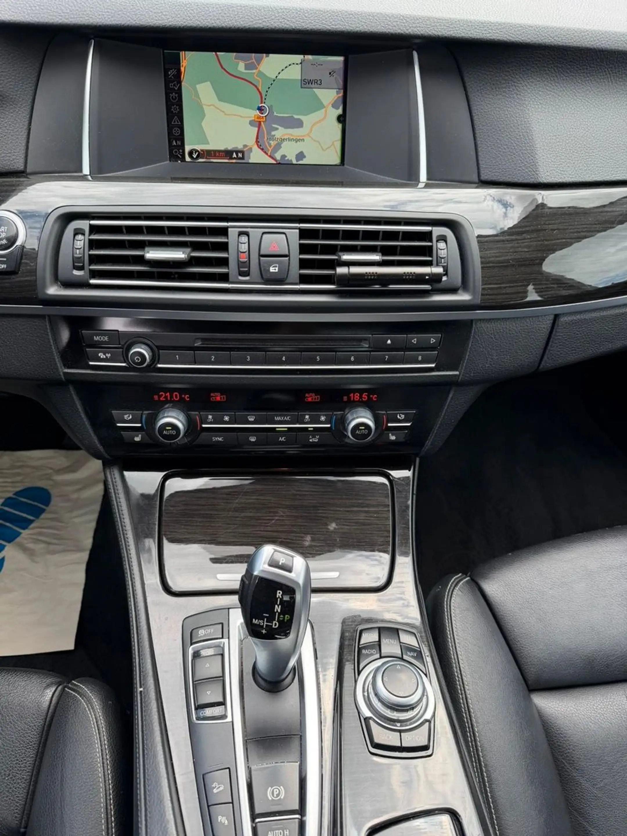 BMW 525 d Touring xDrive*AUTOM*NAVI*LEDER*KEYLESS* — photo 14