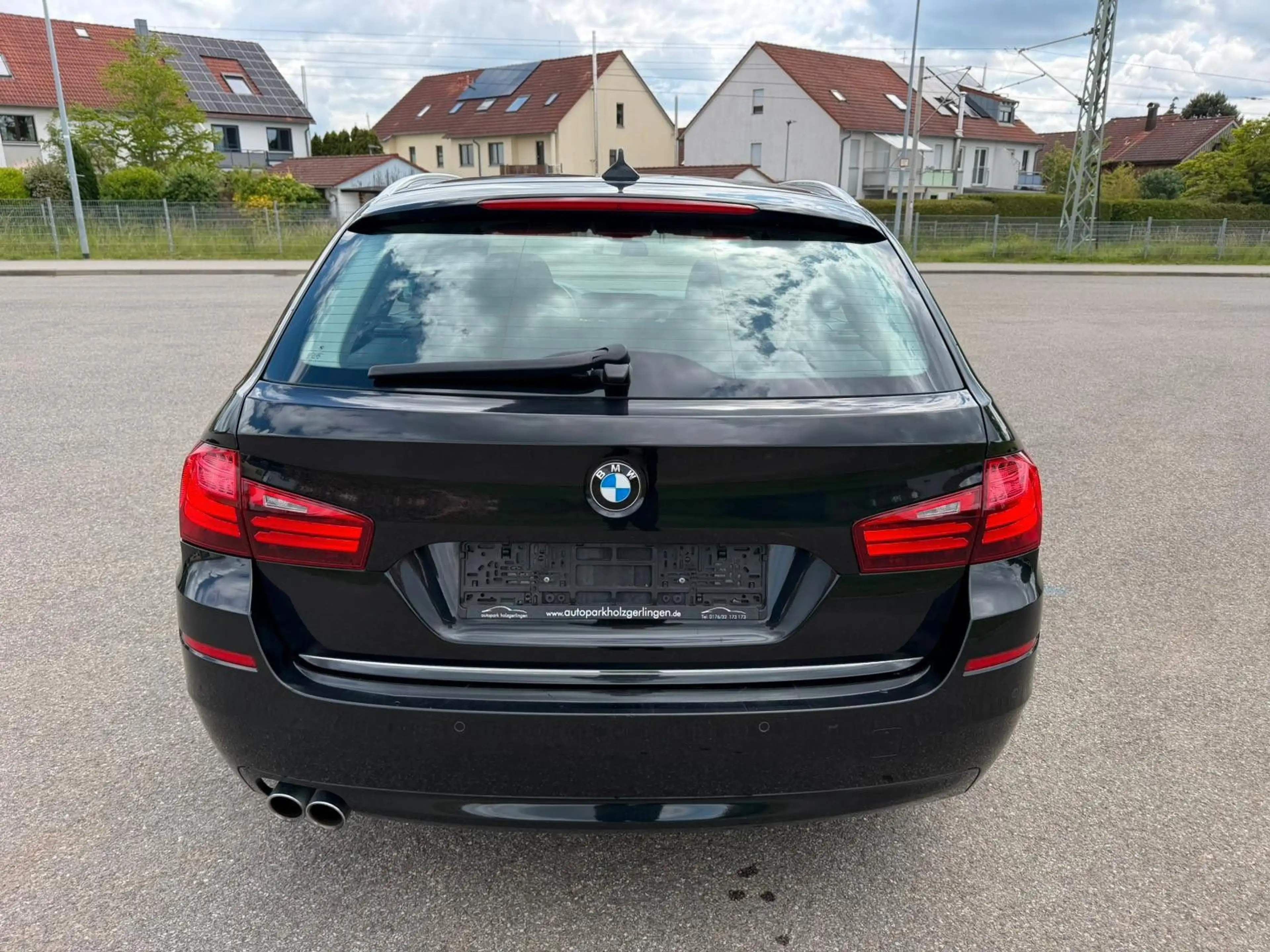 BMW 525 d Touring xDrive*AUTOM*NAVI*LEDER*KEYLESS* — photo 7
