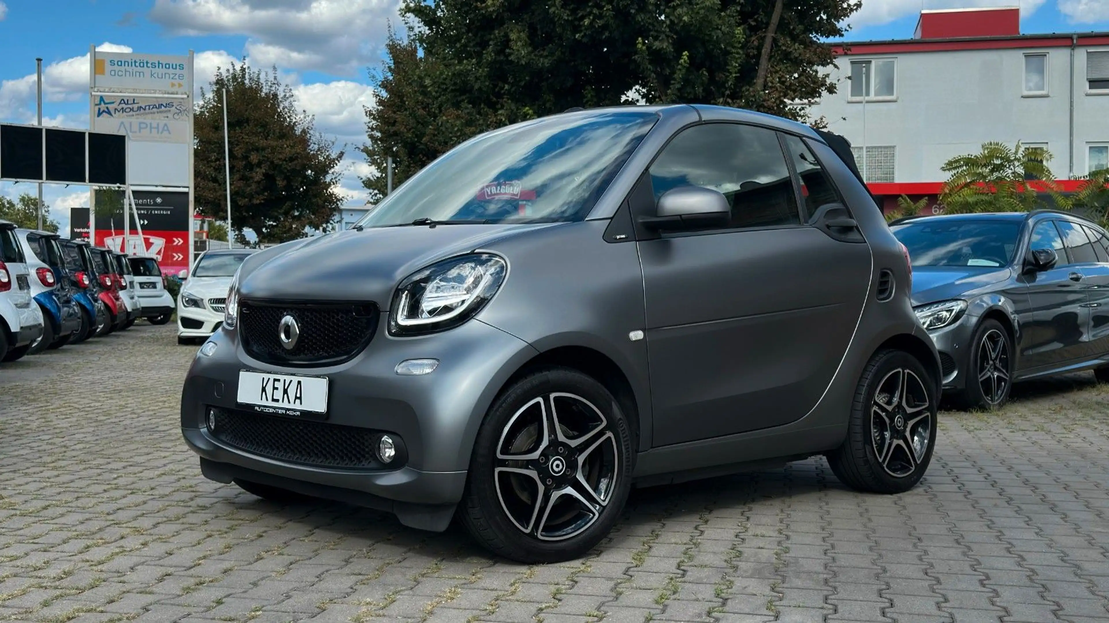 smart forTwo Cabrio TURBO DCT TITANIA MATT GREY! SPORTPAKET! — photo 4