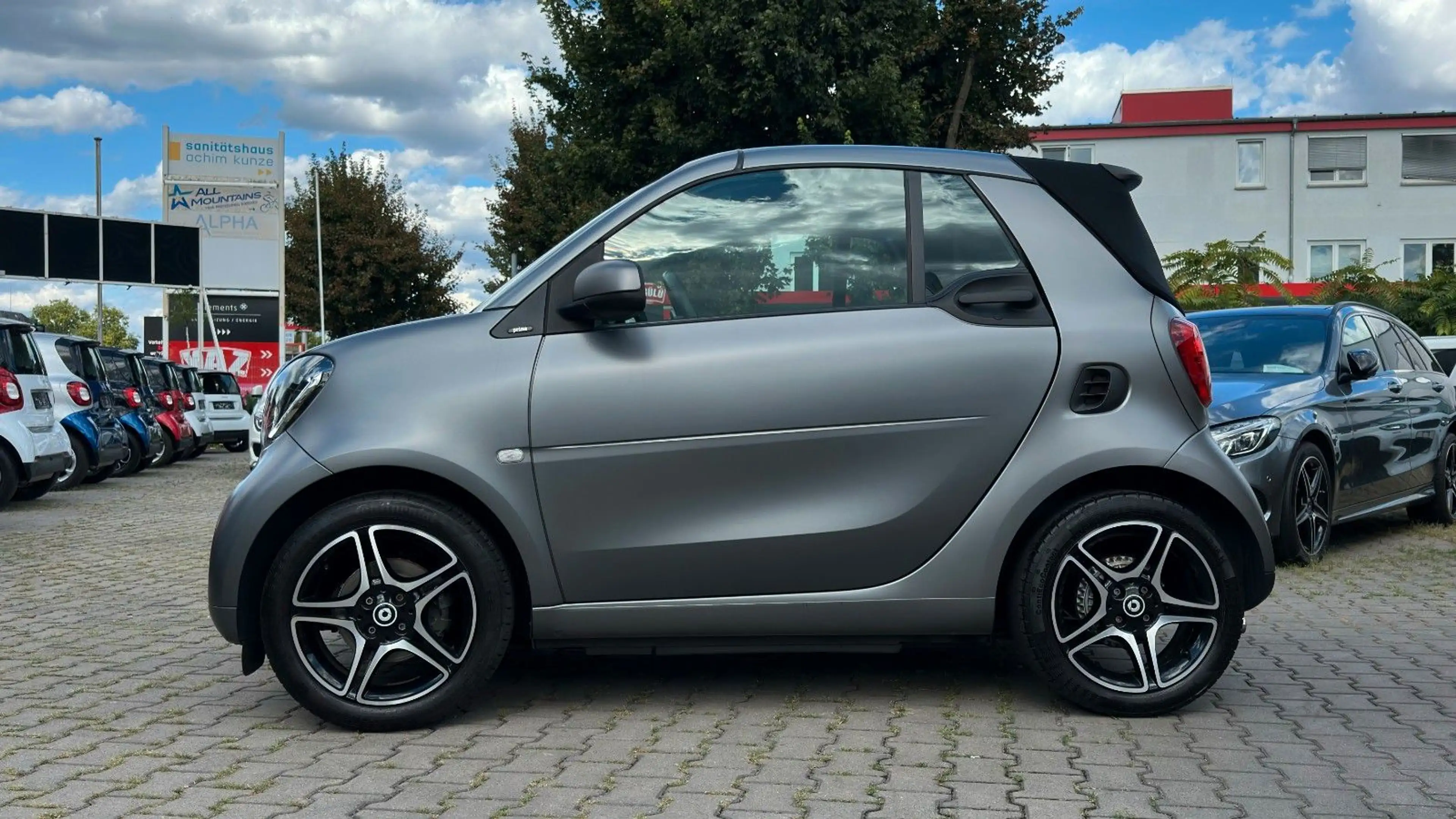 smart forTwo Cabrio TURBO DCT TITANIA MATT GREY! SPORTPAKET! — photo 5