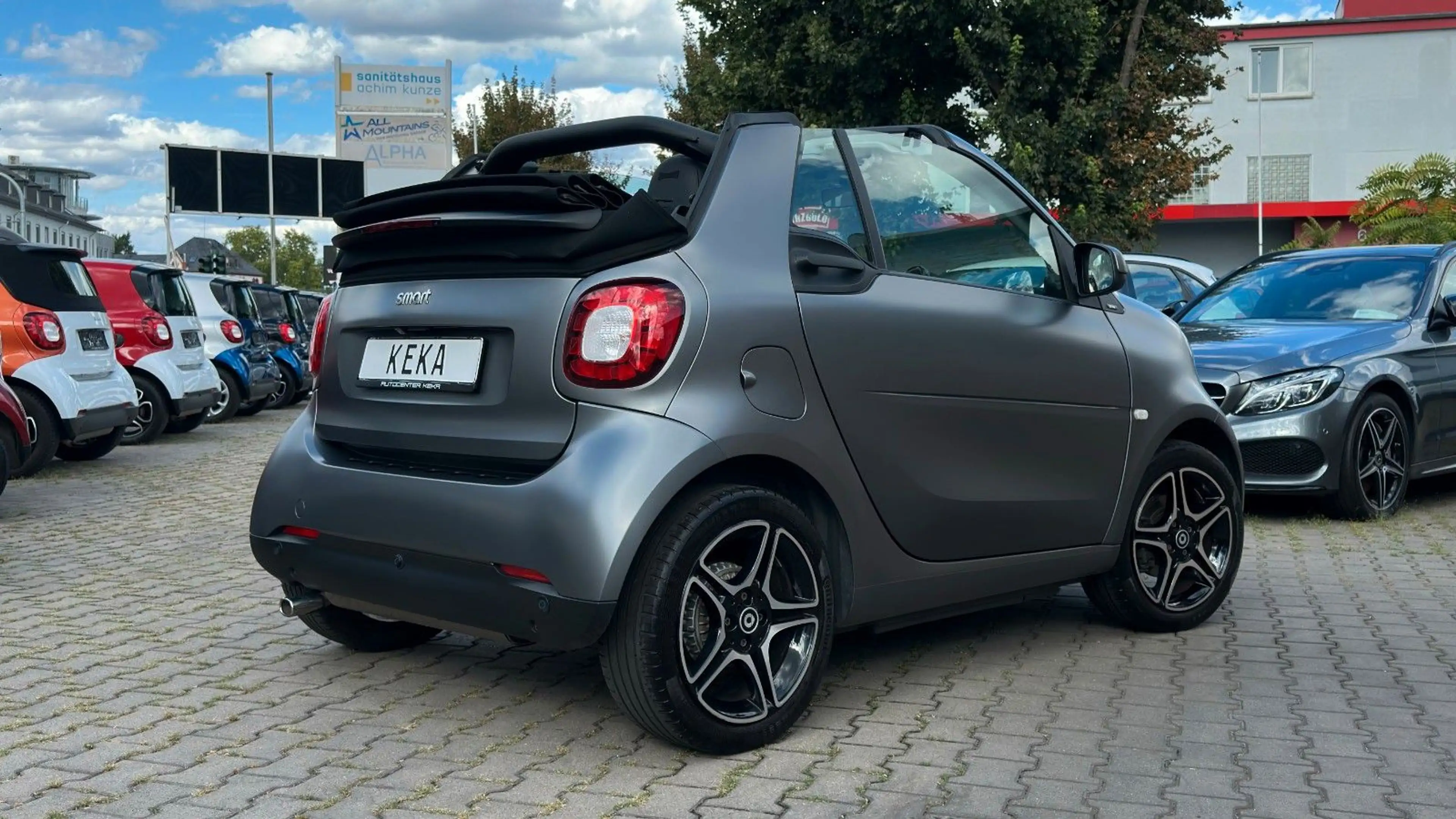 smart forTwo Cabrio TURBO DCT TITANIA MATT GREY! SPORTPAKET! — photo 11