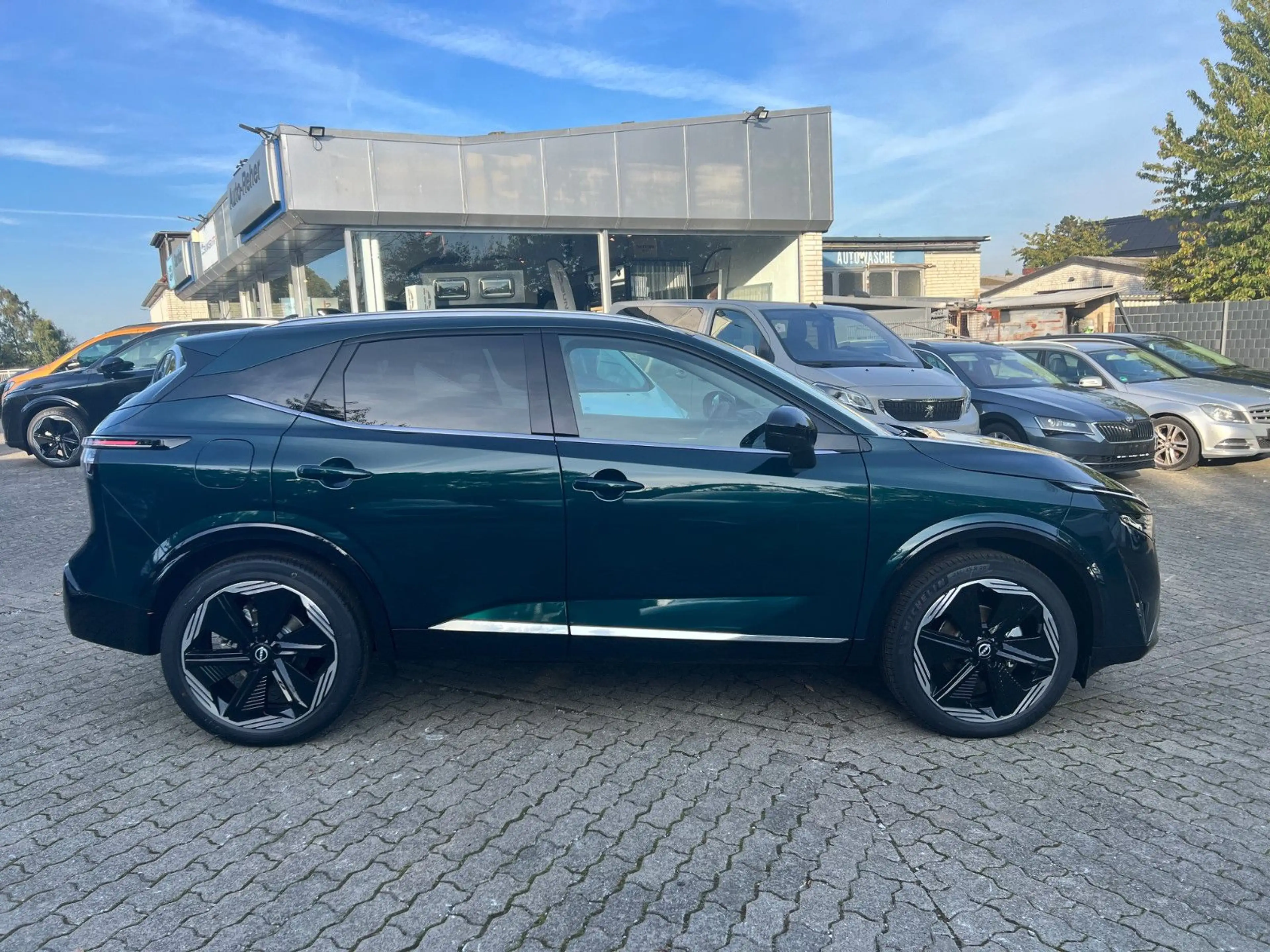 Nissan Qashqai 1.3 DIG-T MHEV Tekna+ ACC 360º Kamera — photo 4