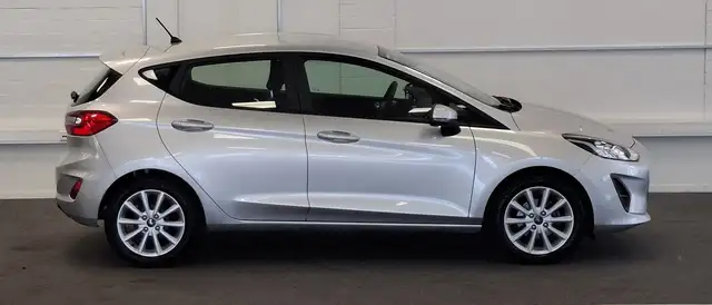 Ford Fiesta view 5