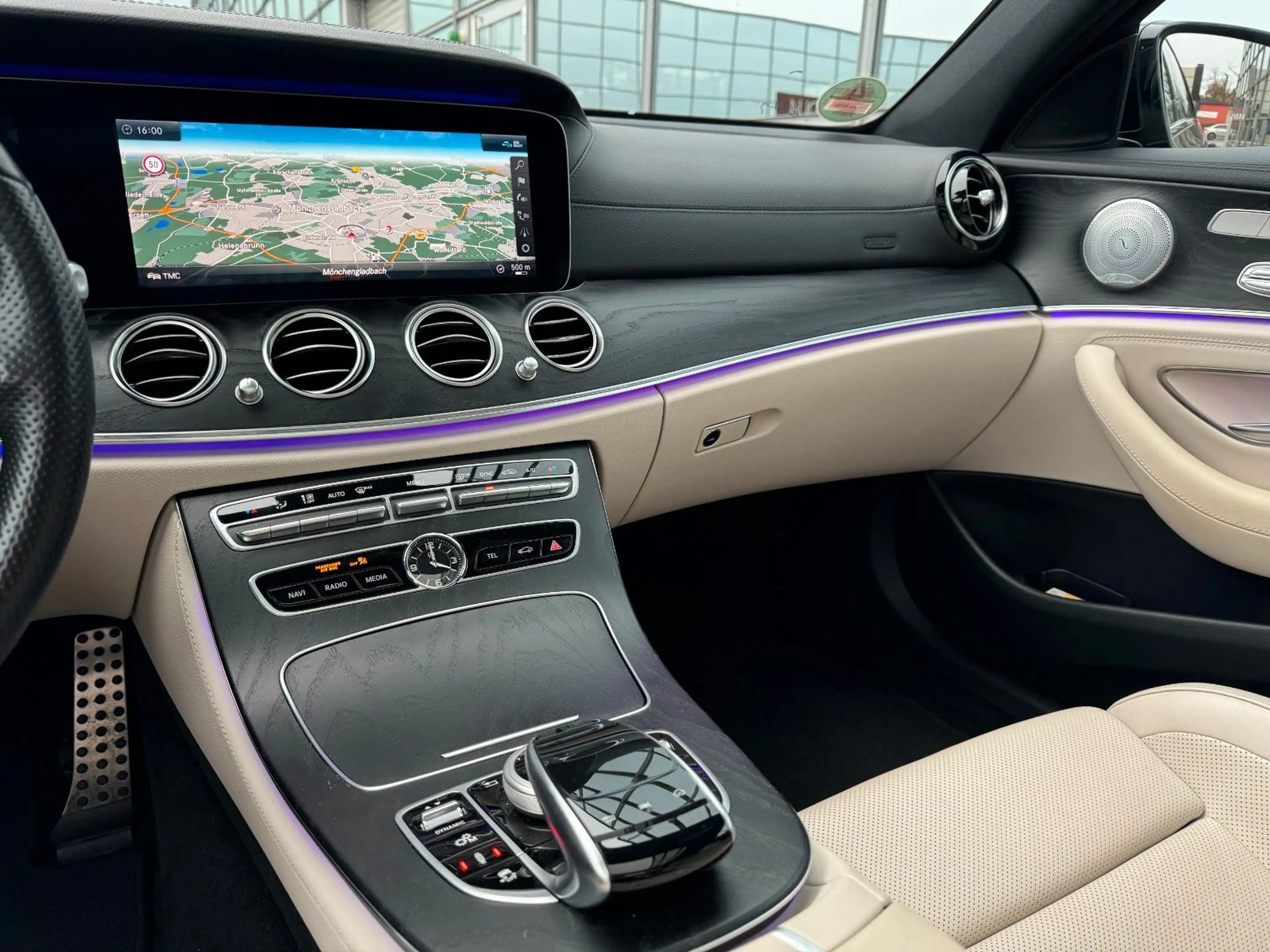 Mercedes-Benz E 43 AMG 4Matic Performance Kamera 360° Burmeste — photo 12