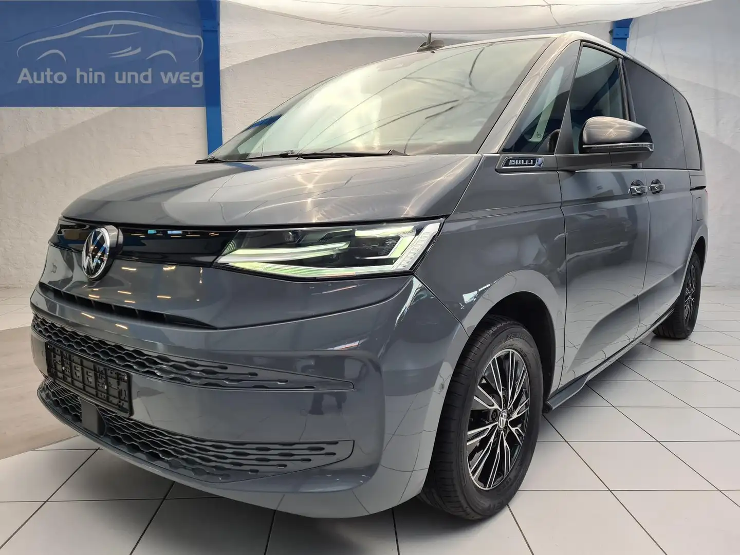 Volkswagen T7 Multivan eHybrid | HUD | IQ Light | ACC | AHK Gris - 1