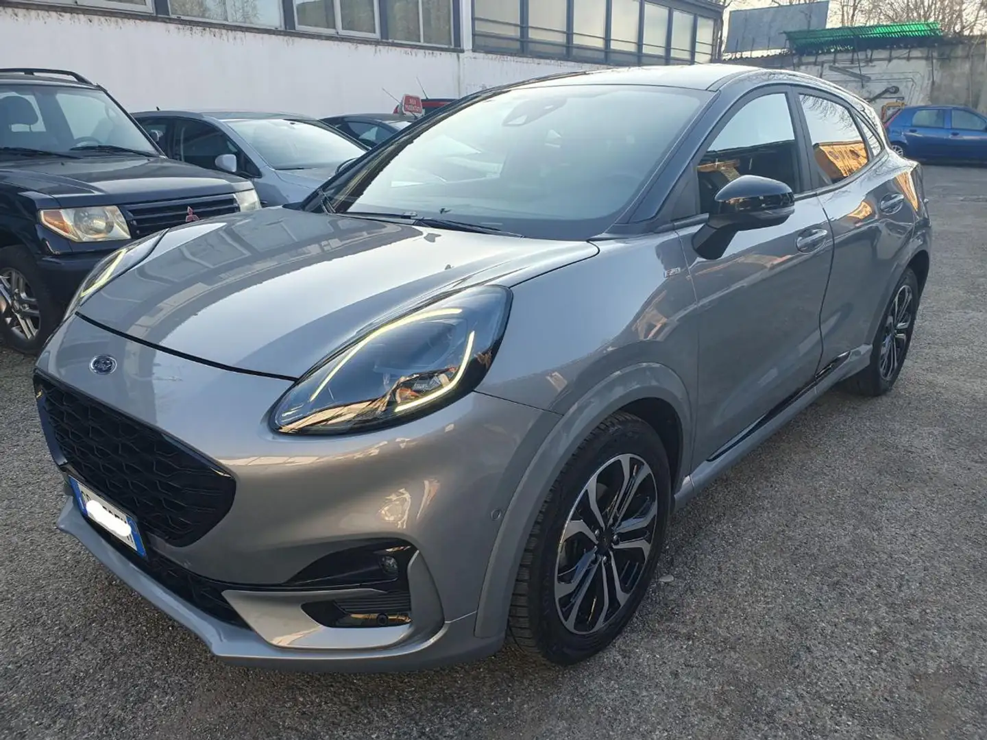 Ford Puma 1.0 EcoBoost Hybrid 125 CV S&S ST-Line X Gris - 2