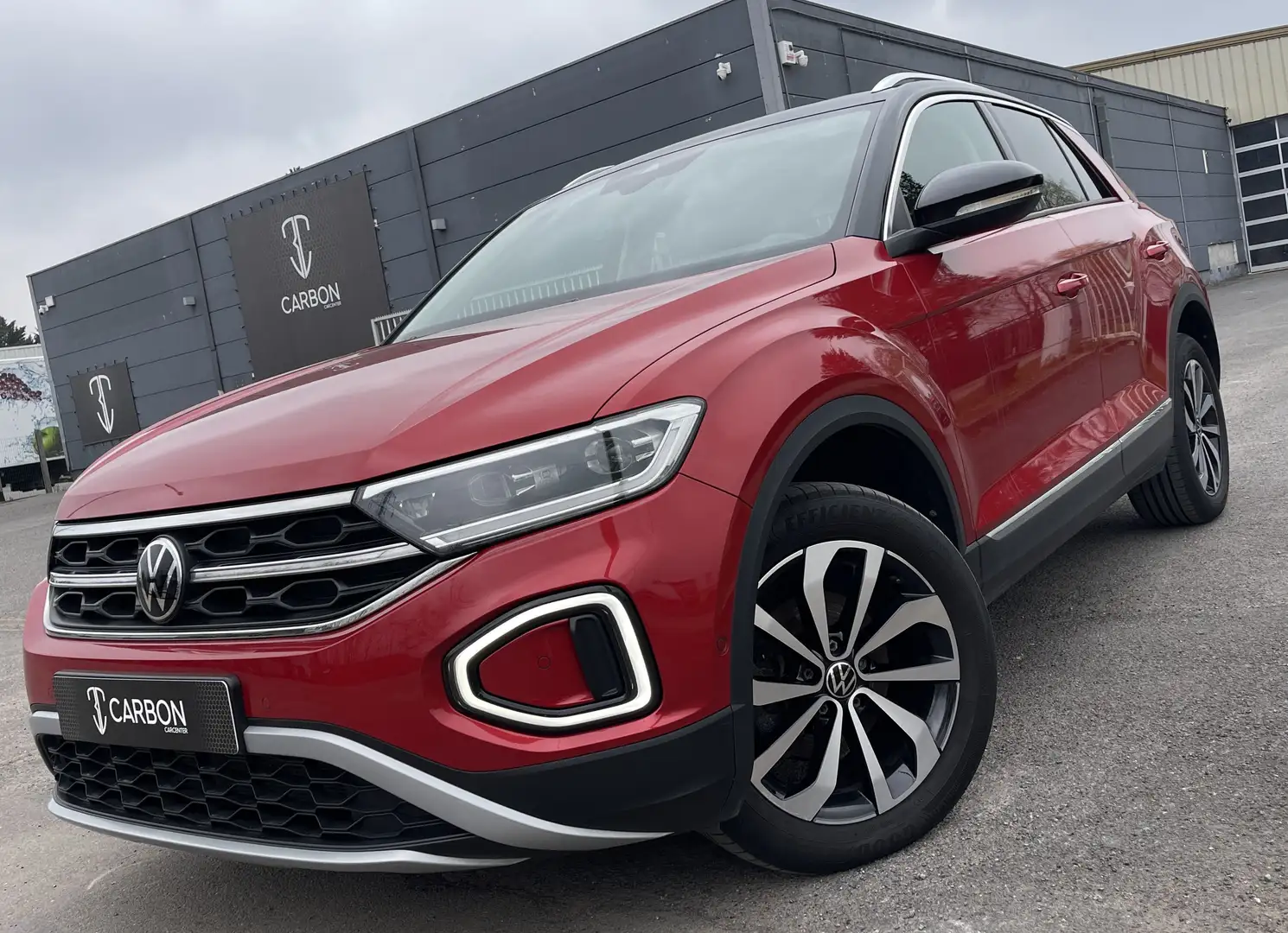 Volkswagen T-Roc 1.0 TSI Style NAVI/PANO/FULL LED/KEYLESS/CAMERA Rojo - 2