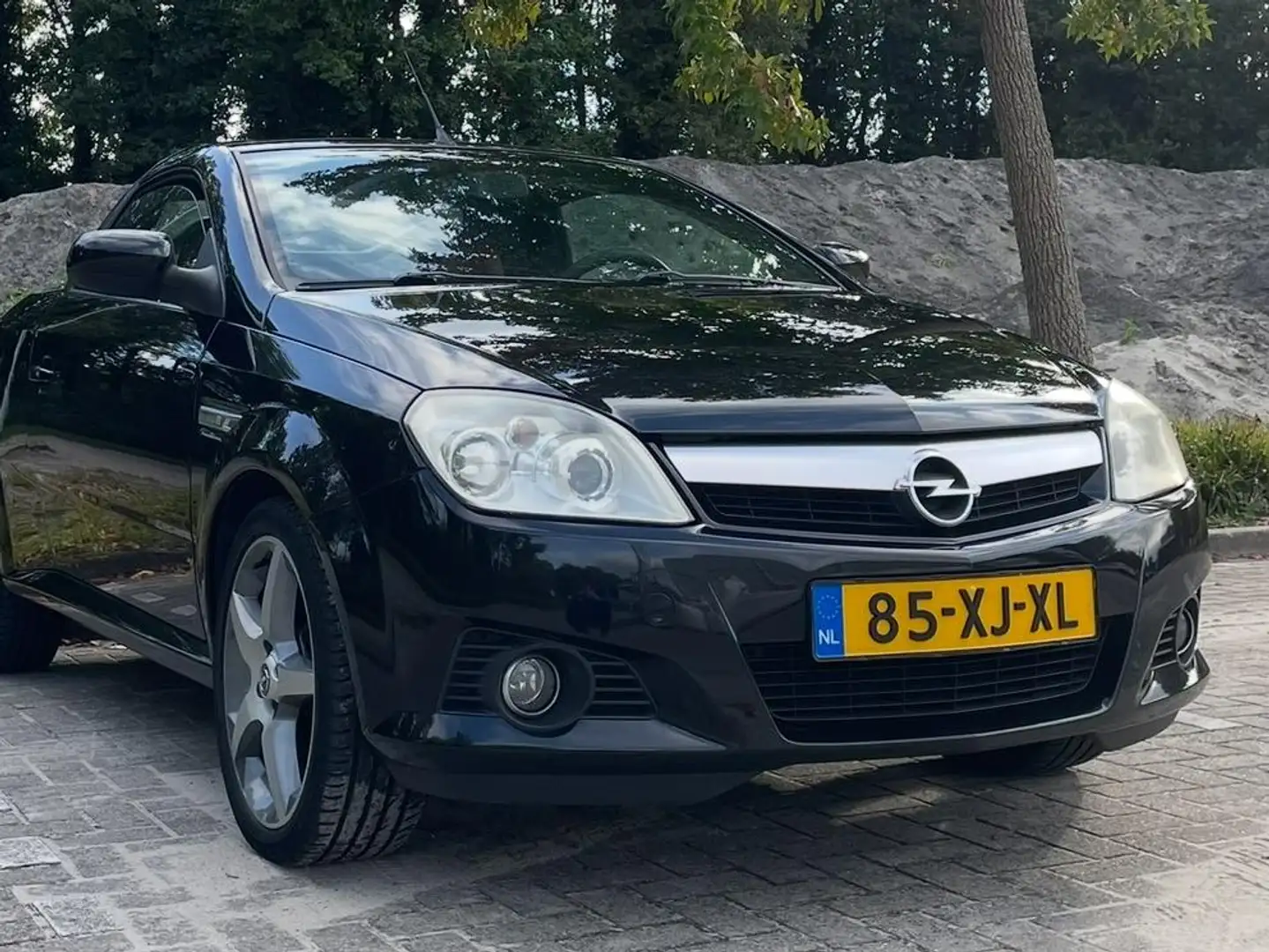 Opel Tigra 1.4 Twintop Temptation Zwart - 2