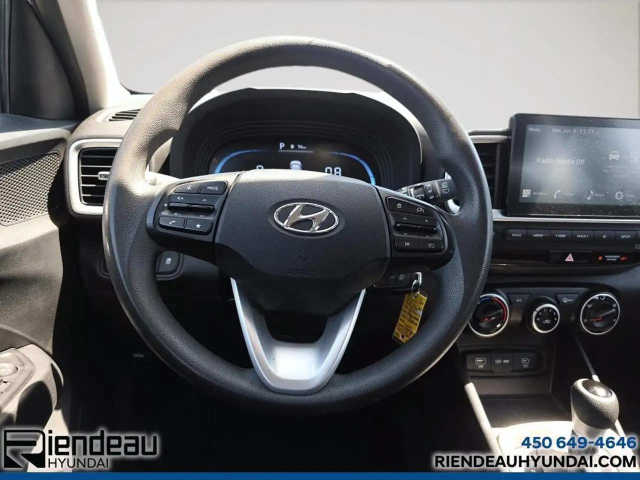 Hyundai Venue снимка Hyundai Venue