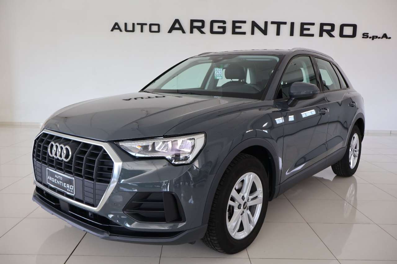 Audi Q3 35 2.0 tdi Business s-tronic