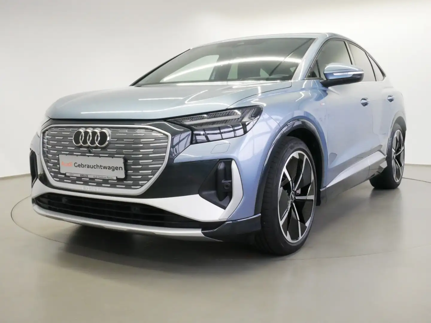 Audi Q4 e-tron Q4 Sportback 50 e-tron quattro S line MATRIX PANO Blau - 2
