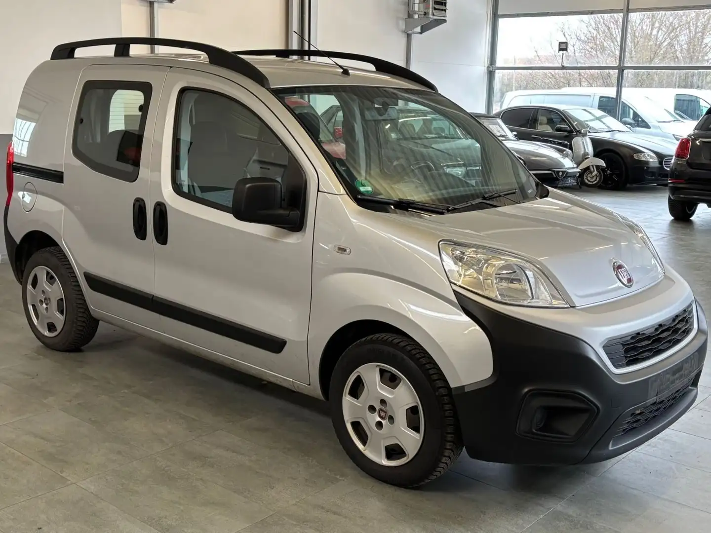 Fiat Fiorino SX Kombi Grau - 1