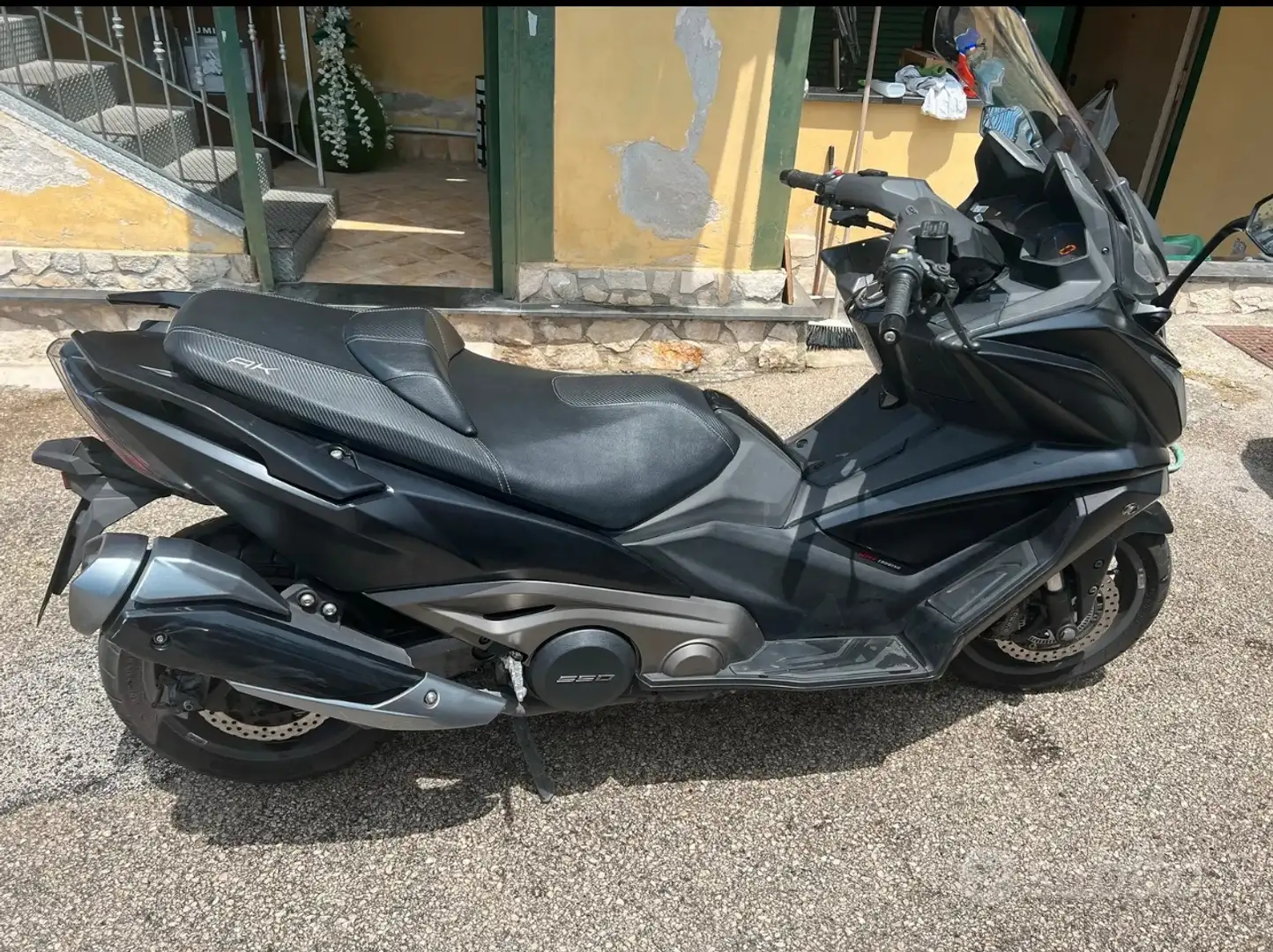 Kymco AK 550 Nero - 2