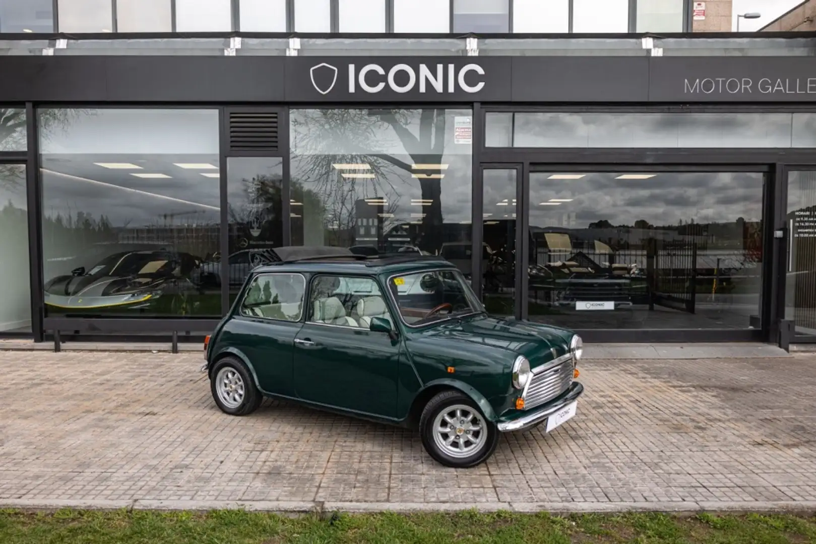 MINI MINI Mini Descapotable  Manual de 2 Puertas Verde - 1