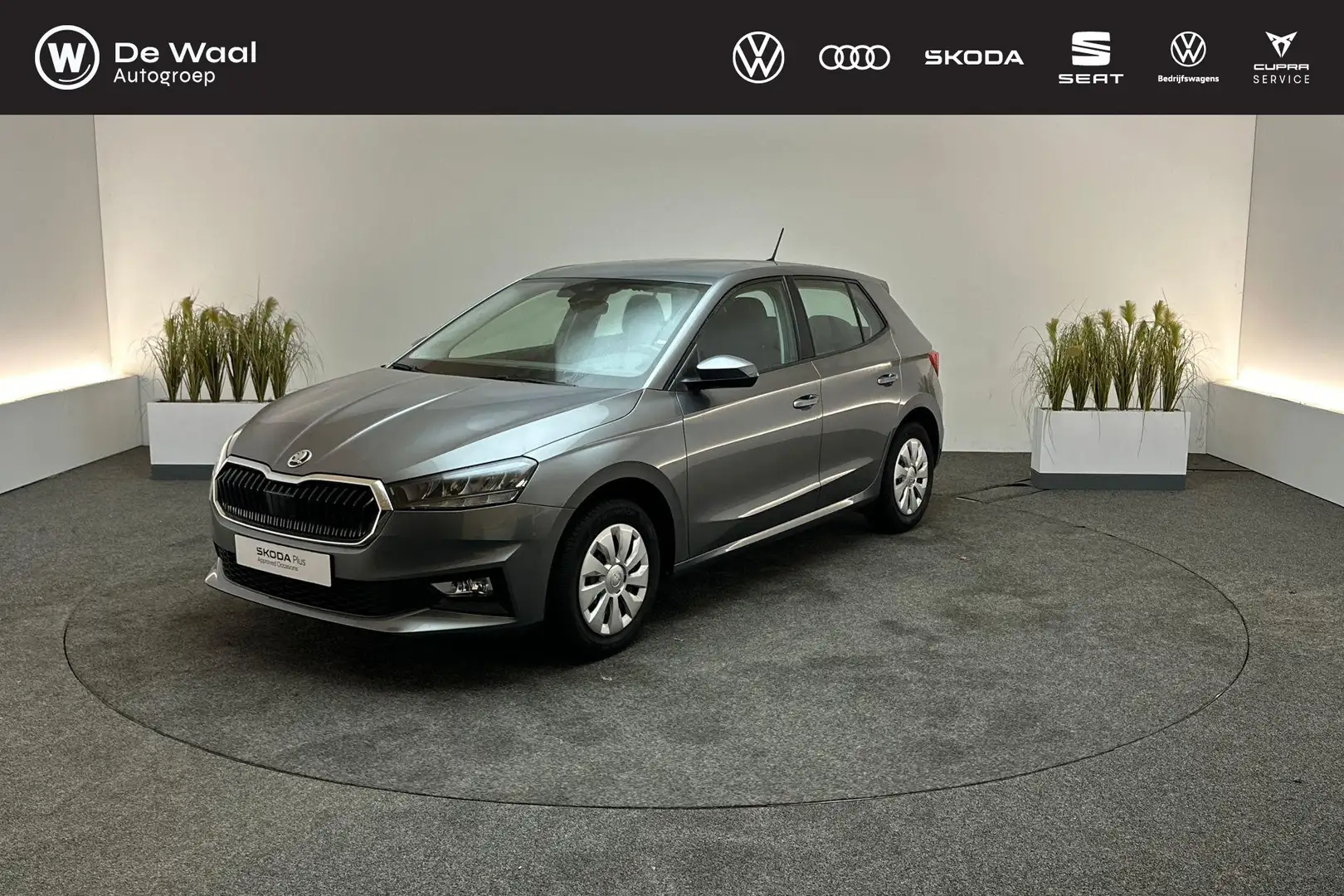 Skoda Fabia 1.0 TSI 95pk Selection | Cruise Control, Parkeerse Grijs - 1