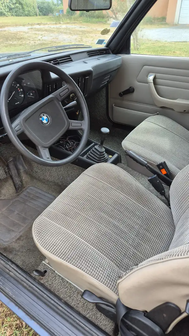 BMW 320 Bleu - 2