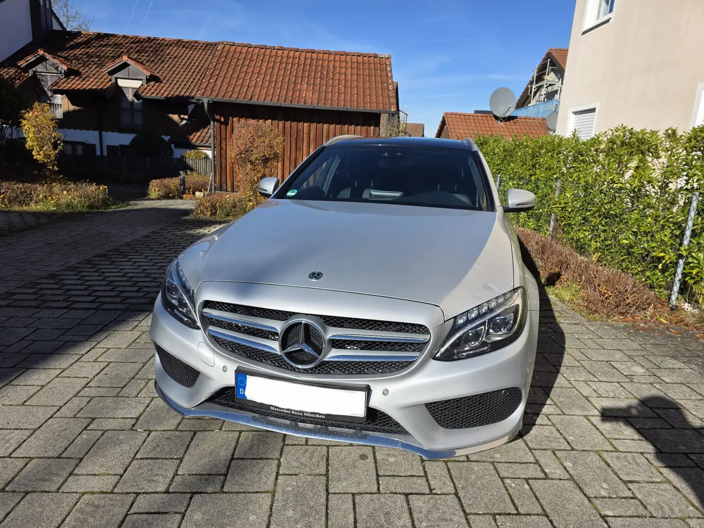 Mercedes-Benz C 400 4Matic T 9G-TRONIC AMG Line - 1
