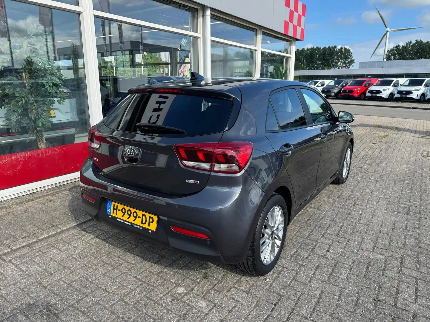 Kia Rio 1.0 TGDI DynamicPlusLine Grijs - 2