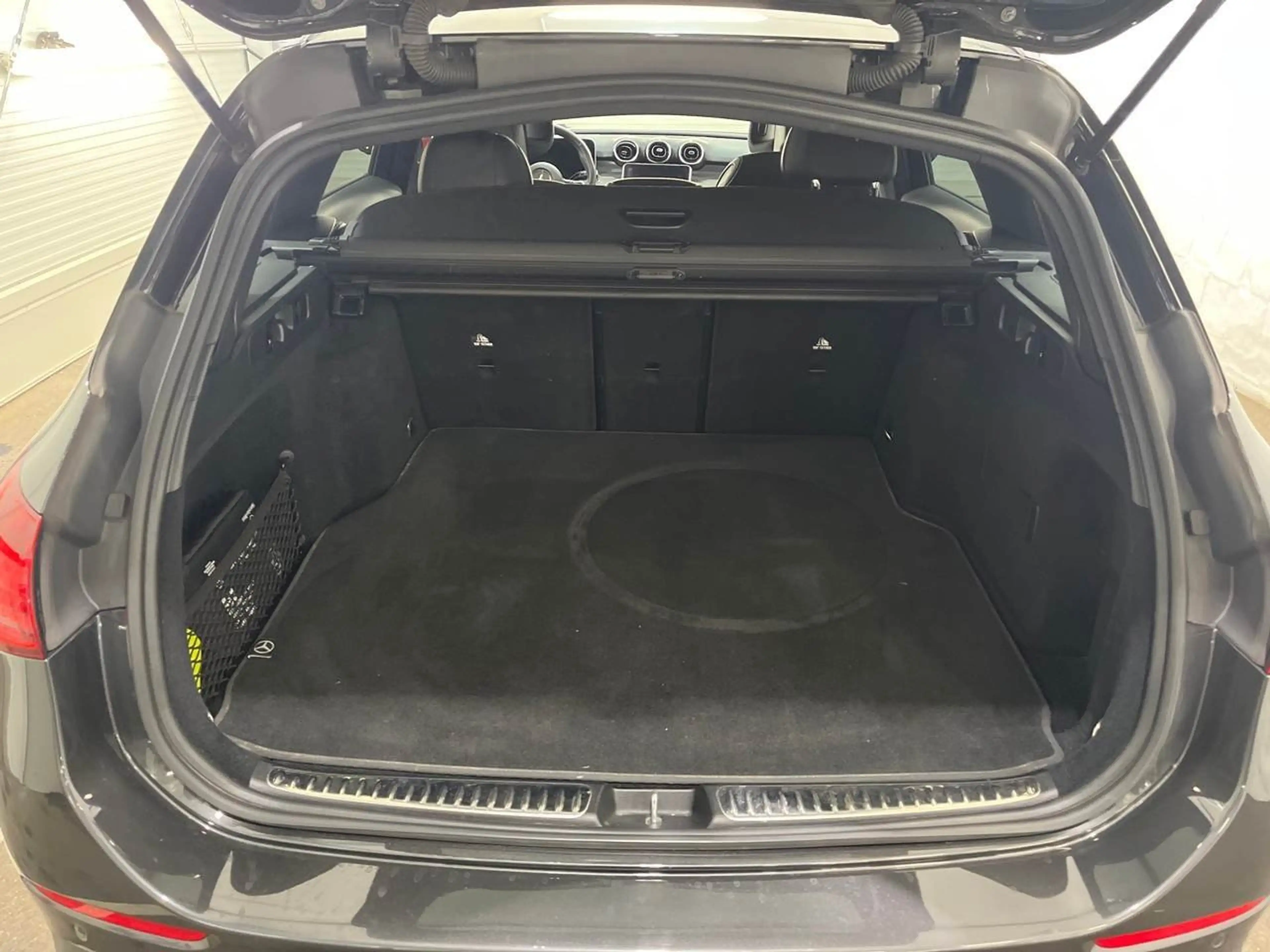 Mercedes-Benz C 220 C d T AMG Line AHK SpoSi ACC BLIS Key — photo 13