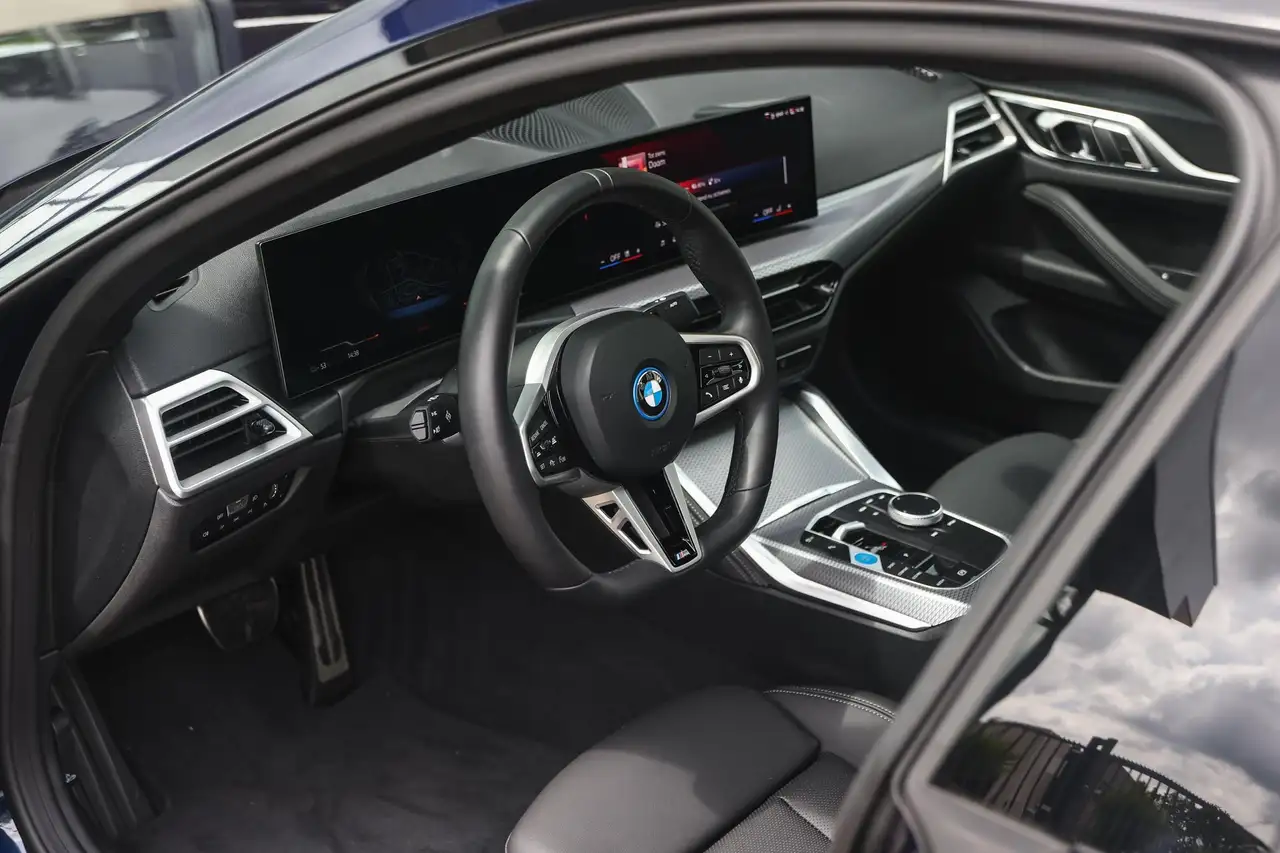 BMW i4 2026 — фото 9