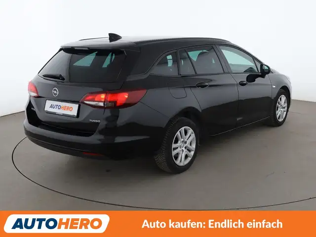 Opel Astra view 6